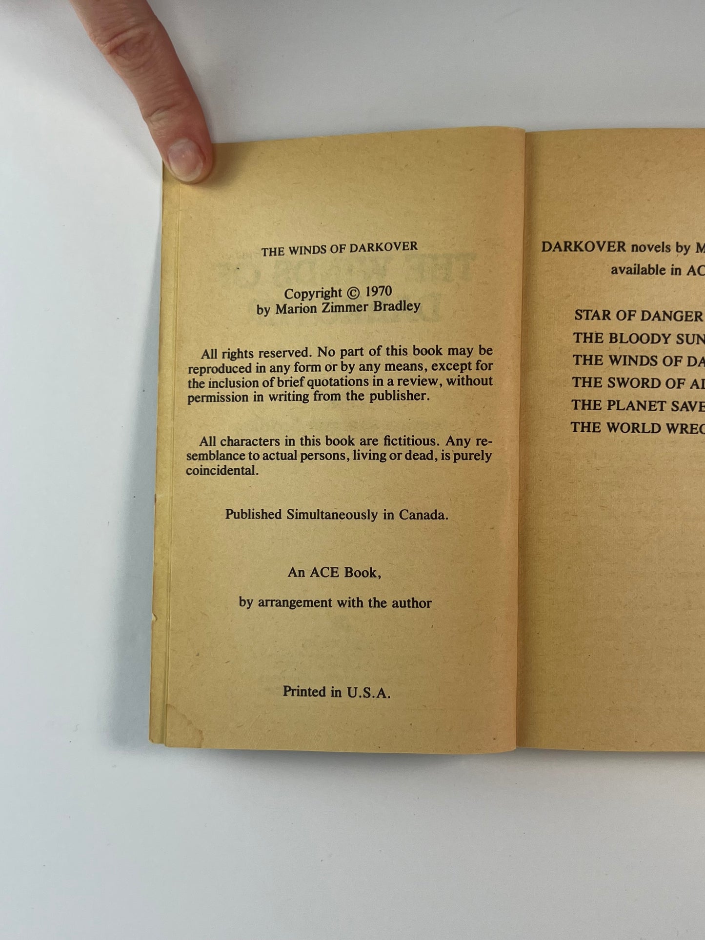 Vintage Paperback - The Winds of Darkover - Marion Zimmer Bradley - 1970