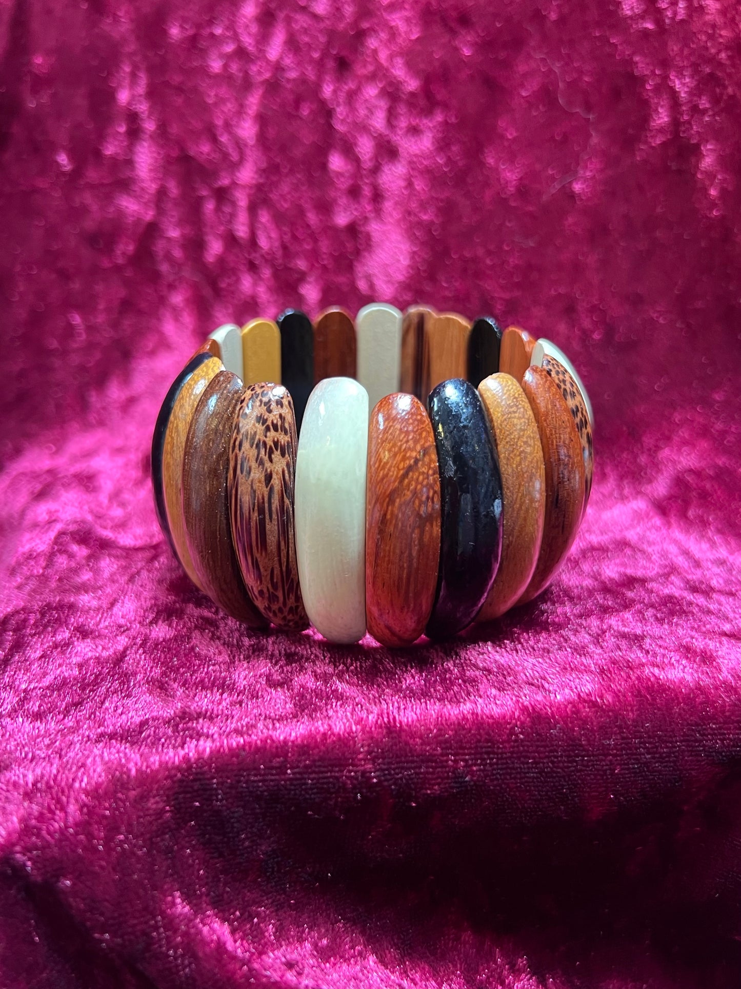 Vintage Jewelry - Elastic Bangle Bracelet - Multi-Tone Wood