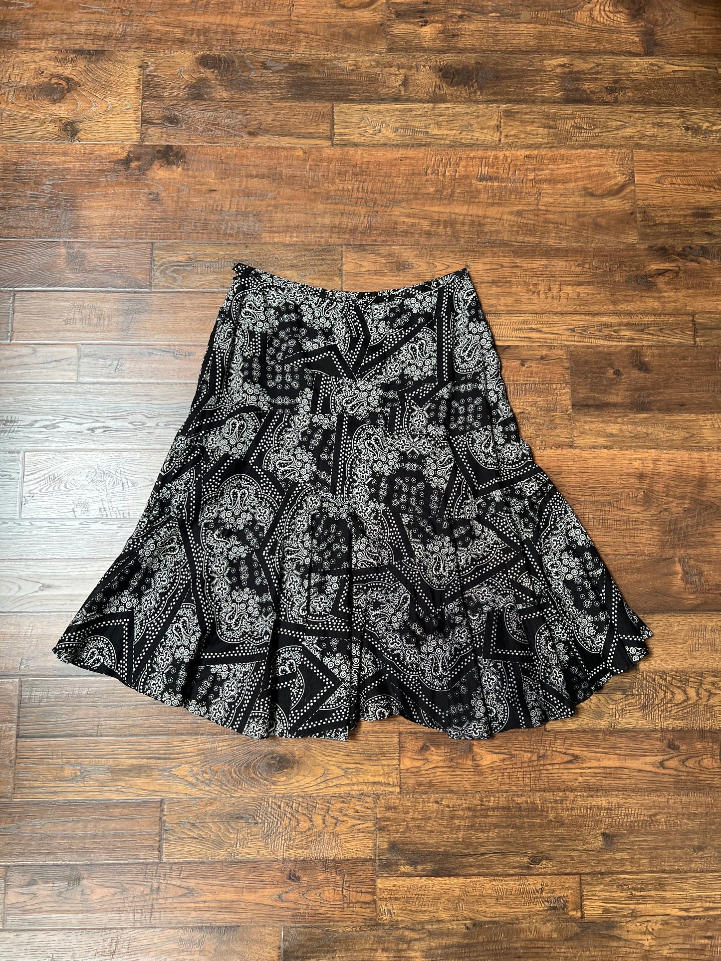 Clothing - Tiered Midi Skirt - Black & White Paisley Bandana Print - Lauren Ralph Lauren - Small