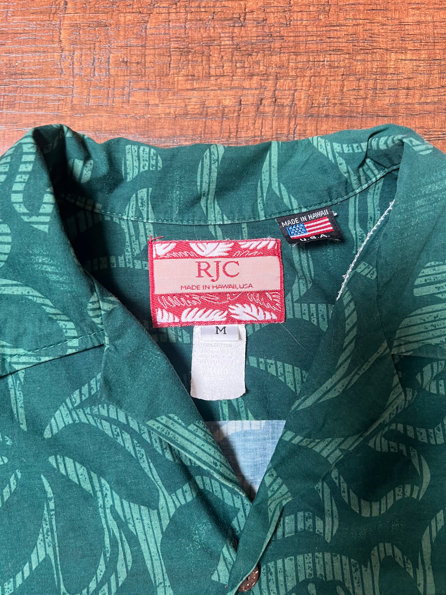 Vintage Clothing - Short Sleeve Hawaiian Shirt - Exotic Flowers on Green - RJC Limited - Medium
