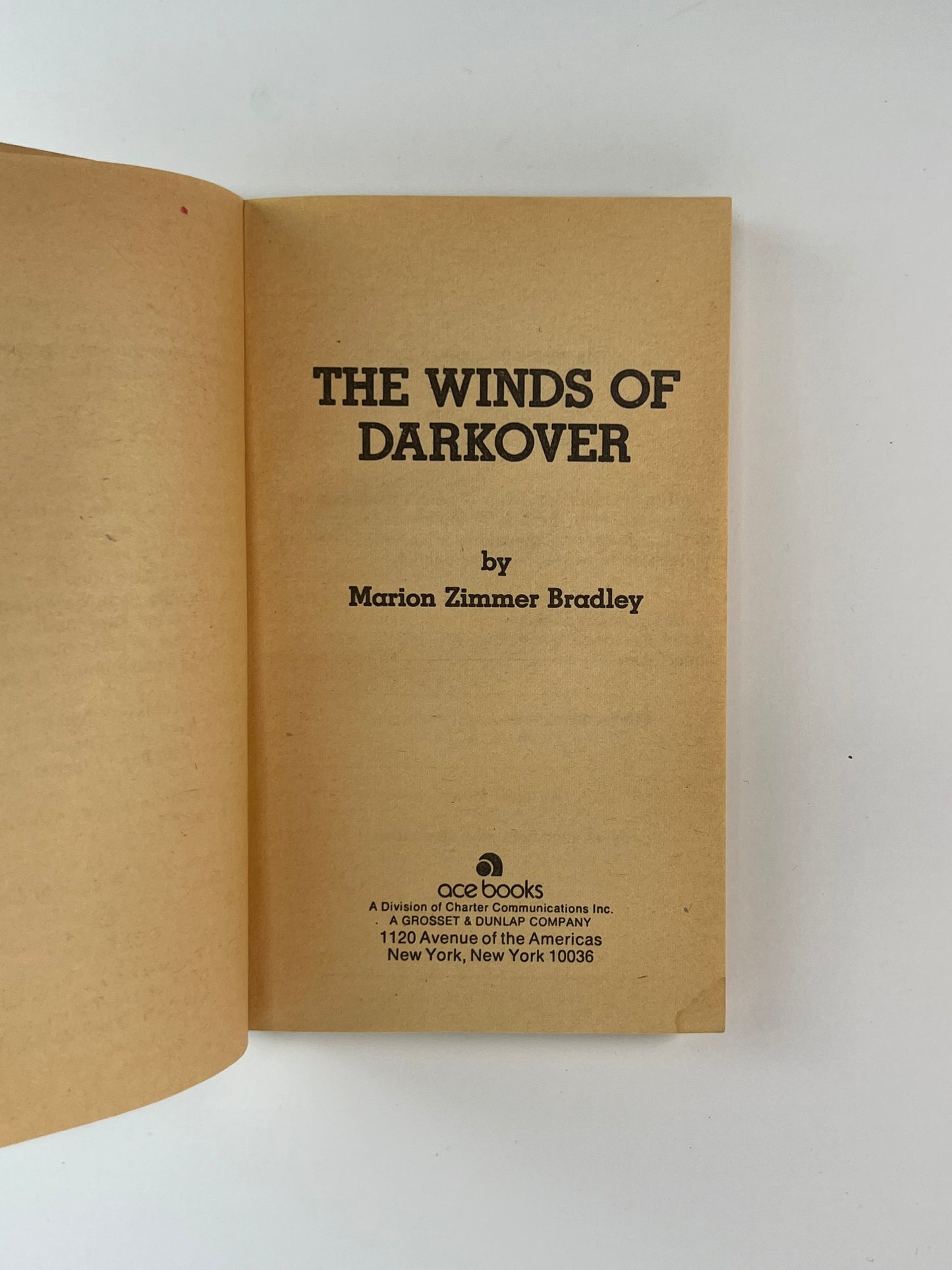 Vintage Paperback - The Winds of Darkover - Marion Zimmer Bradley - 1970