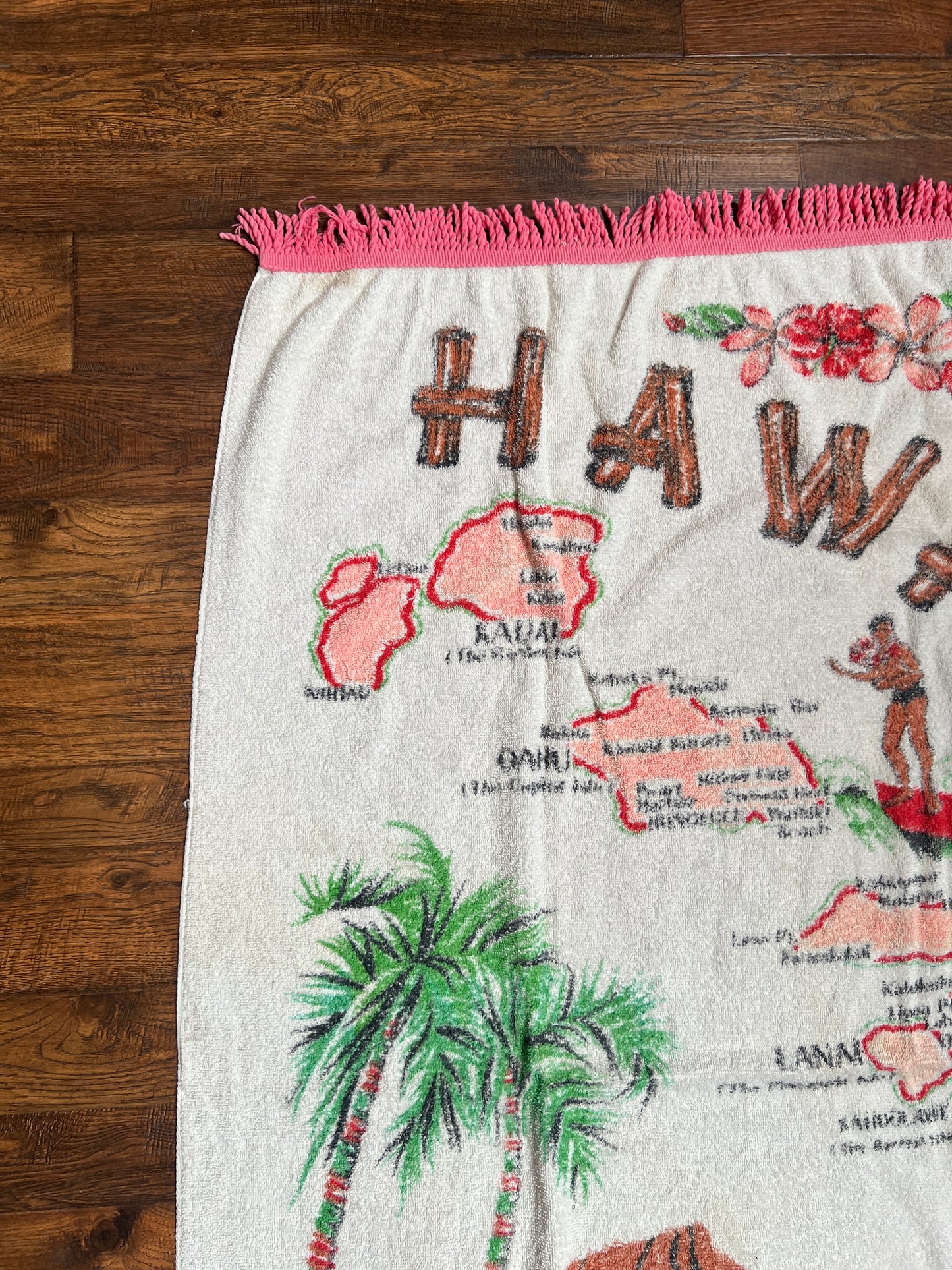 Vintage Linens - Terrycloth Beach Towel - Map of Hawaii - Miami Originals