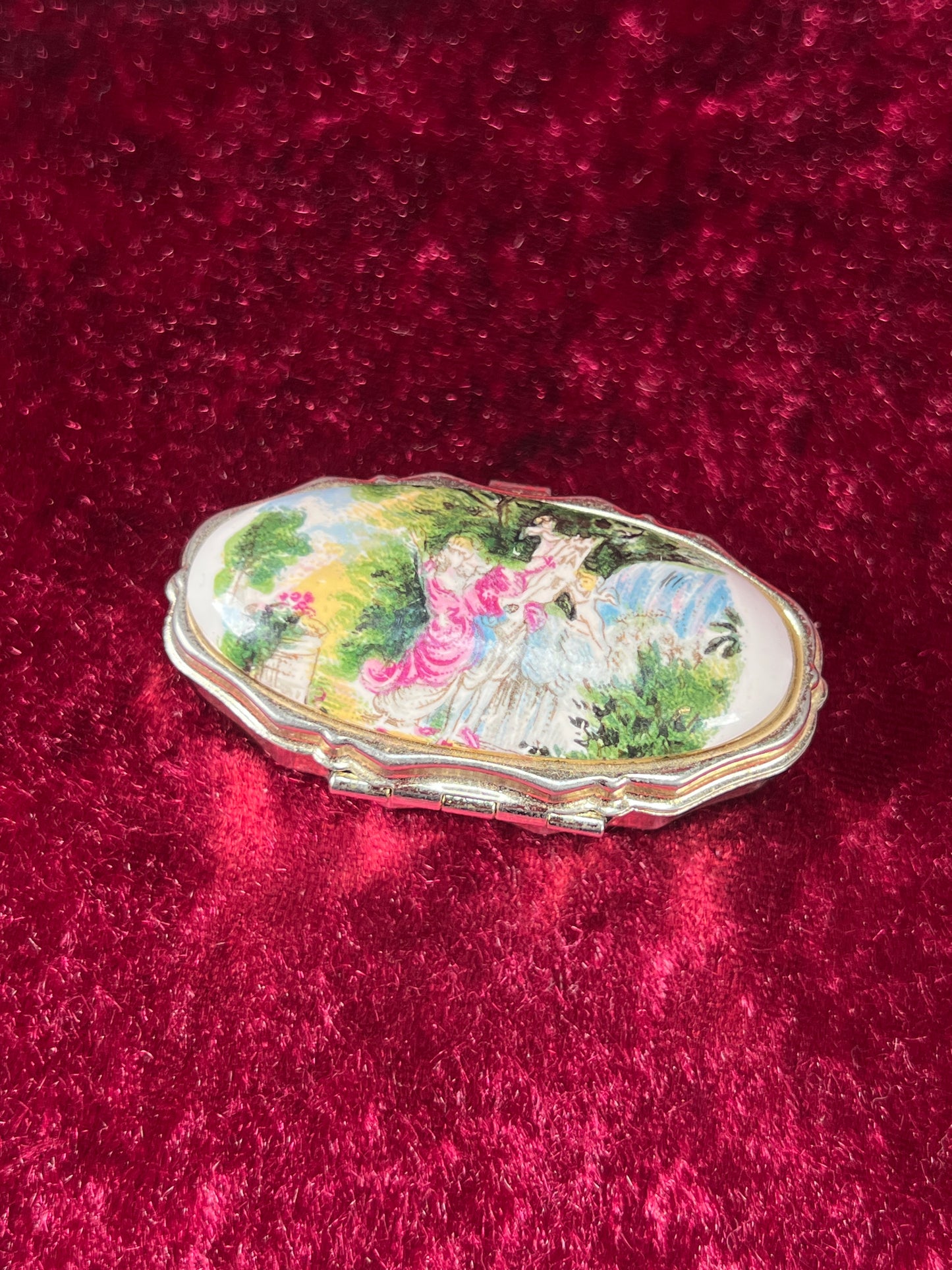 Vintage Vanity - 2-Compartment Pill Box - Silver Tone - Enamel Lid - Kissing Prince and Princess