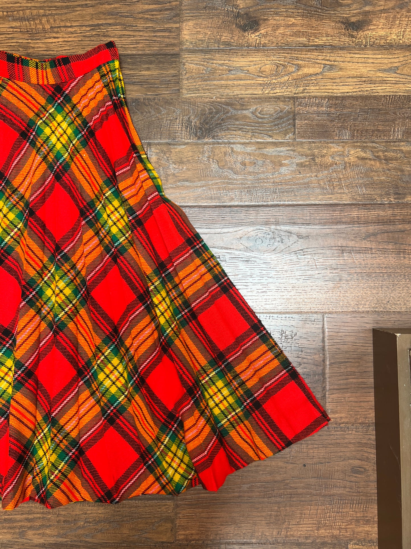 Vintage Clothing - Below The Knee Skirt - Orange Plaid - X-Small - Fritzi Of California
