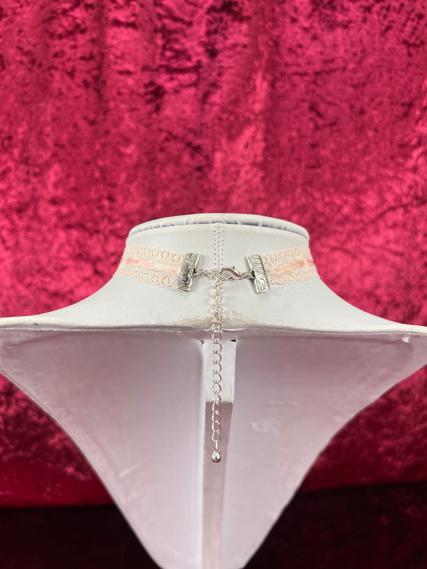 Vintage Jewelry - Y2K Choker Necklace - Pink Lace - Silver Flower