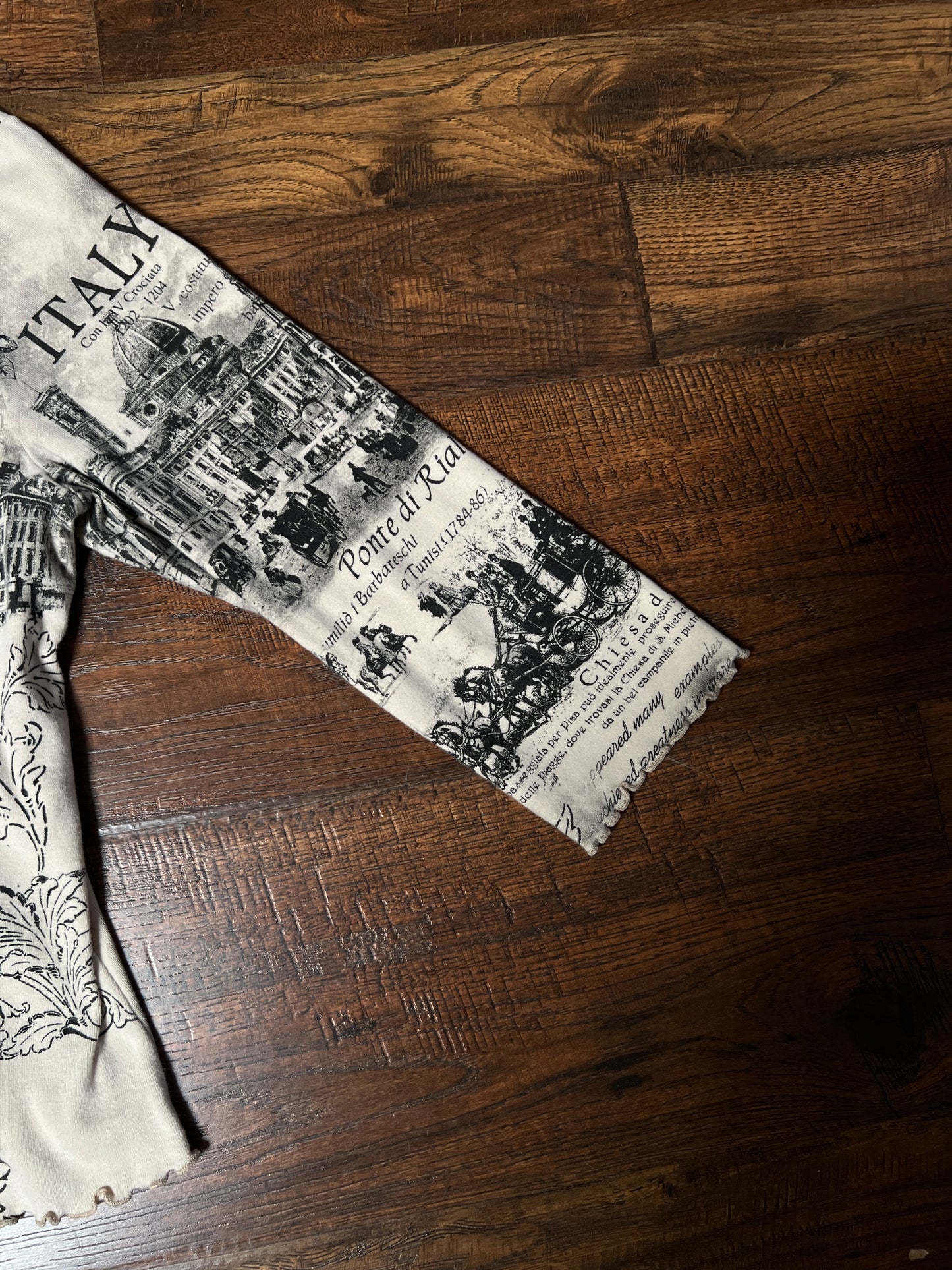 Vintage Impulse California Cotton Graphic Top β Scenic Italy Print Lettuce Hem - X-Large
