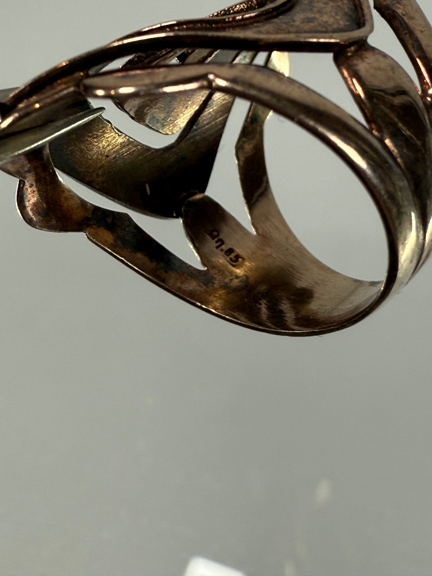 Vintage Jewelry - Spiral in a Square - Sterling Silver 925 Ring - Size 7.5