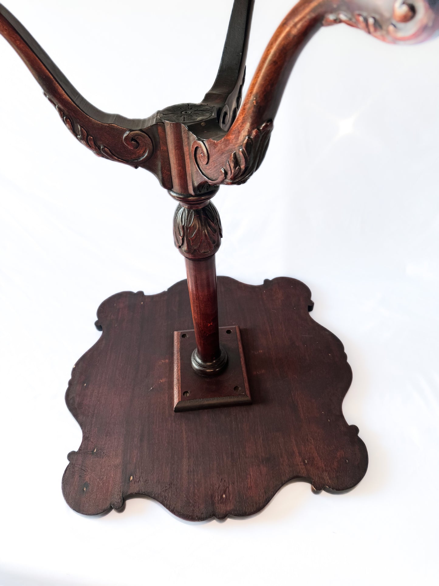 Antique Victorian Mahogany Pie Crust Style Table