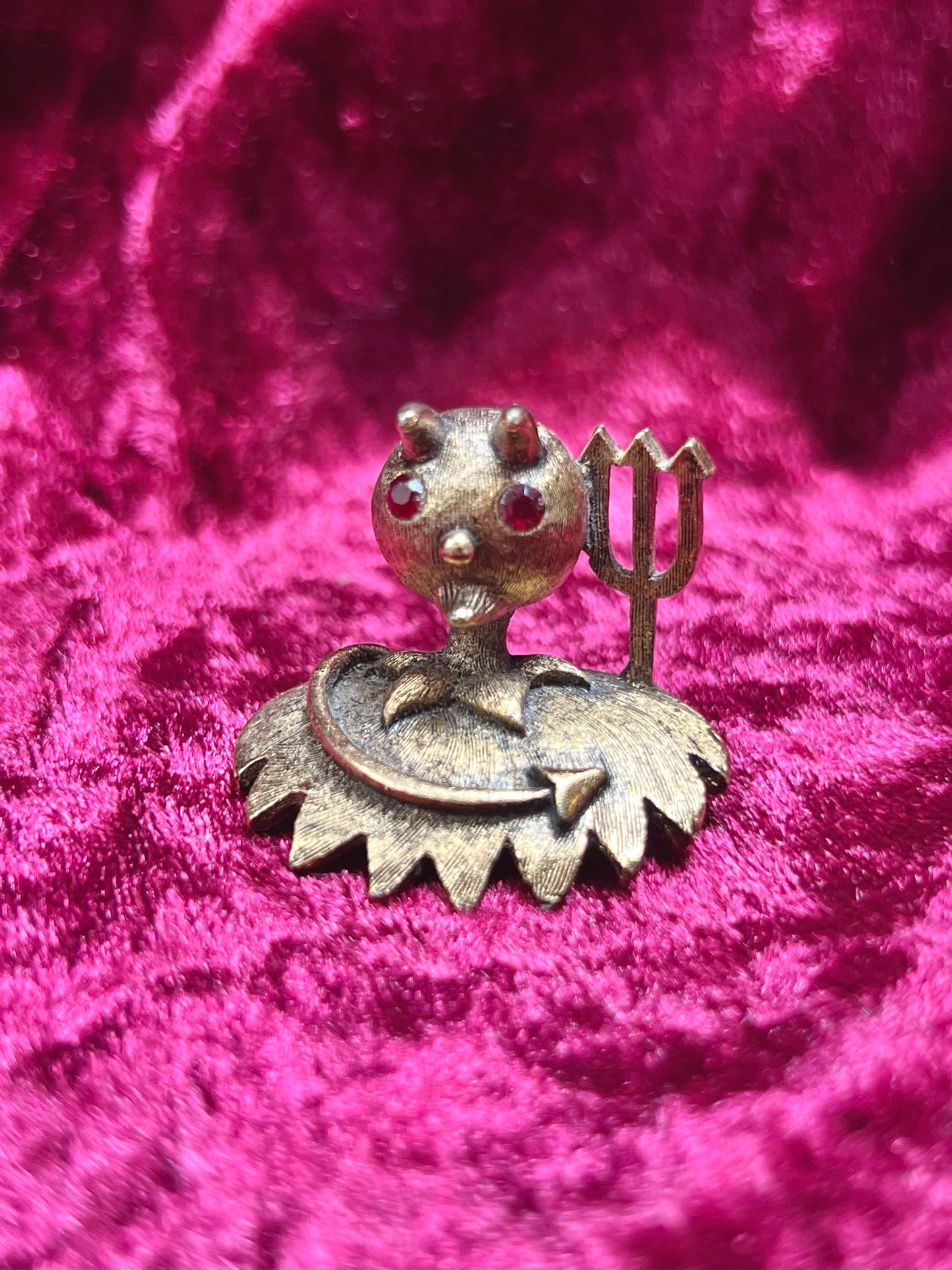 Vintage Jewelry - Shoulder Brooch Set - Voice of Conscience - Devil and Angel - Tortolani