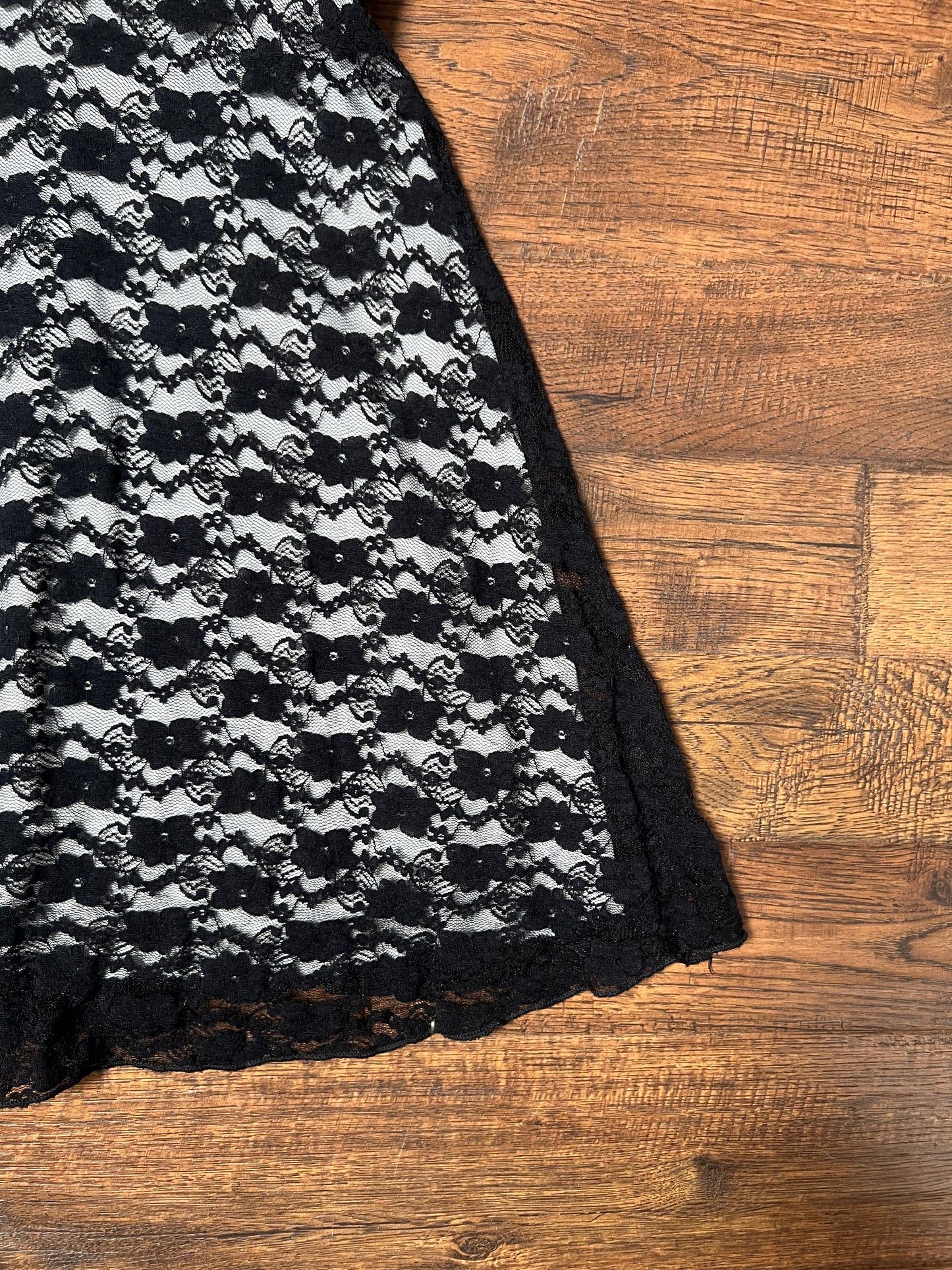 Vintage Clothing - Y2K Cocktail Dress - V-Neck - Black Lace on White - Medium