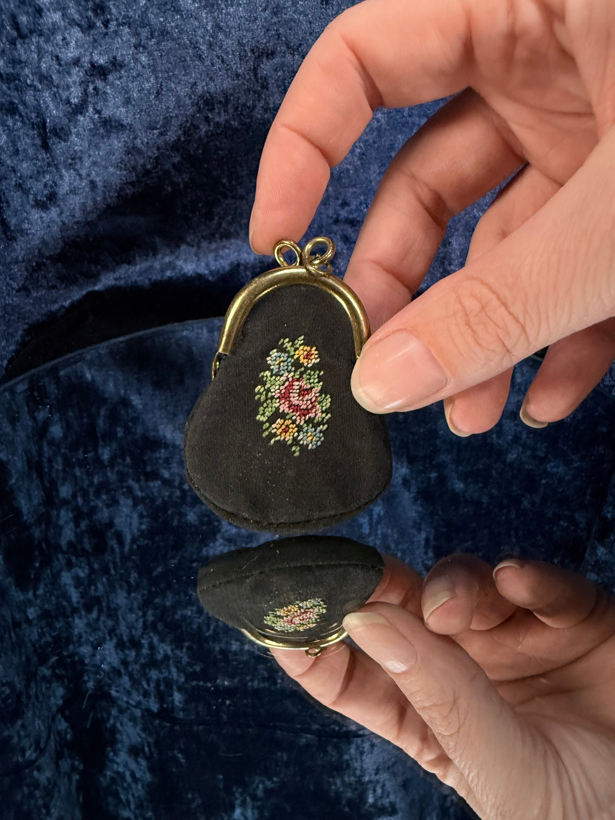 Vintage Fabric Pouch - Embroidered Floral Panel and Brass Kiss Closure