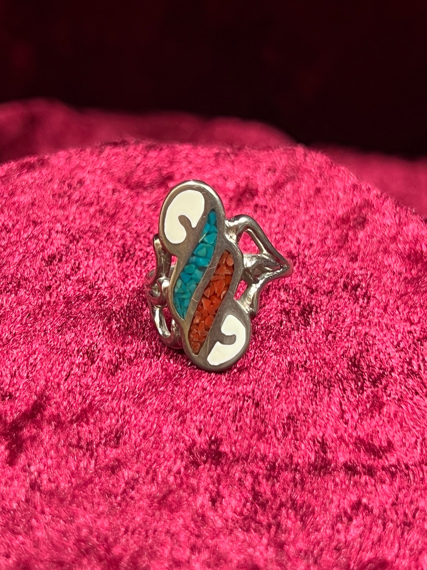 Vintage Jewelry - Ring - Sterling Silver - Turquoise and Coral Chip Inlay - 5