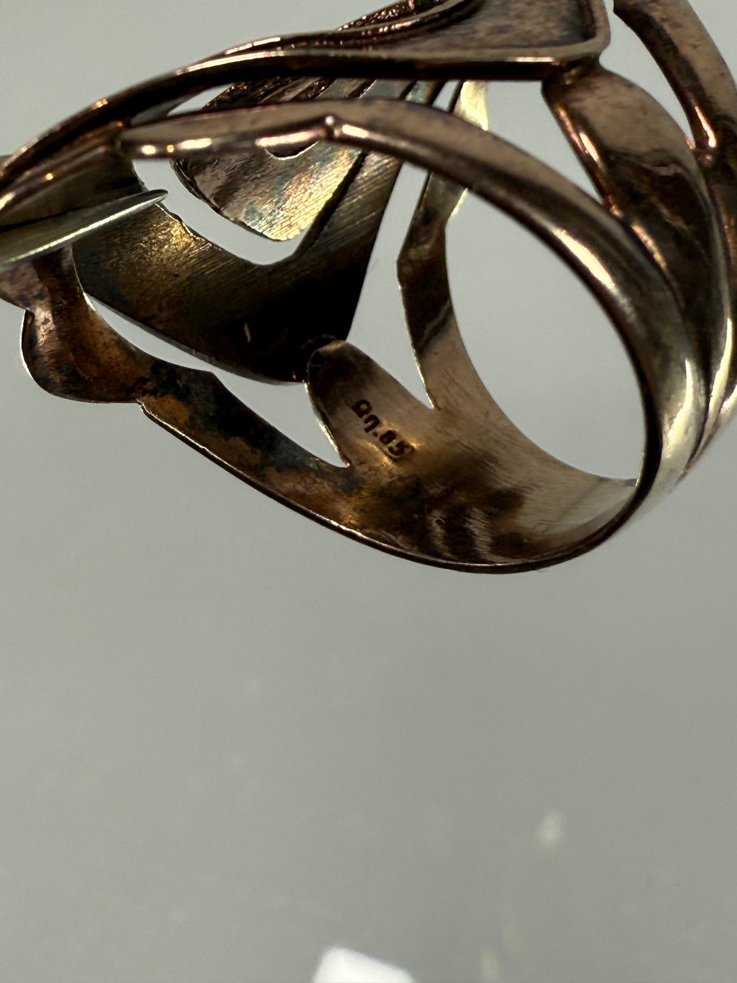 Vintage Jewelry - Spiral in a Square - Sterling Silver 925 Ring - Size 7.5