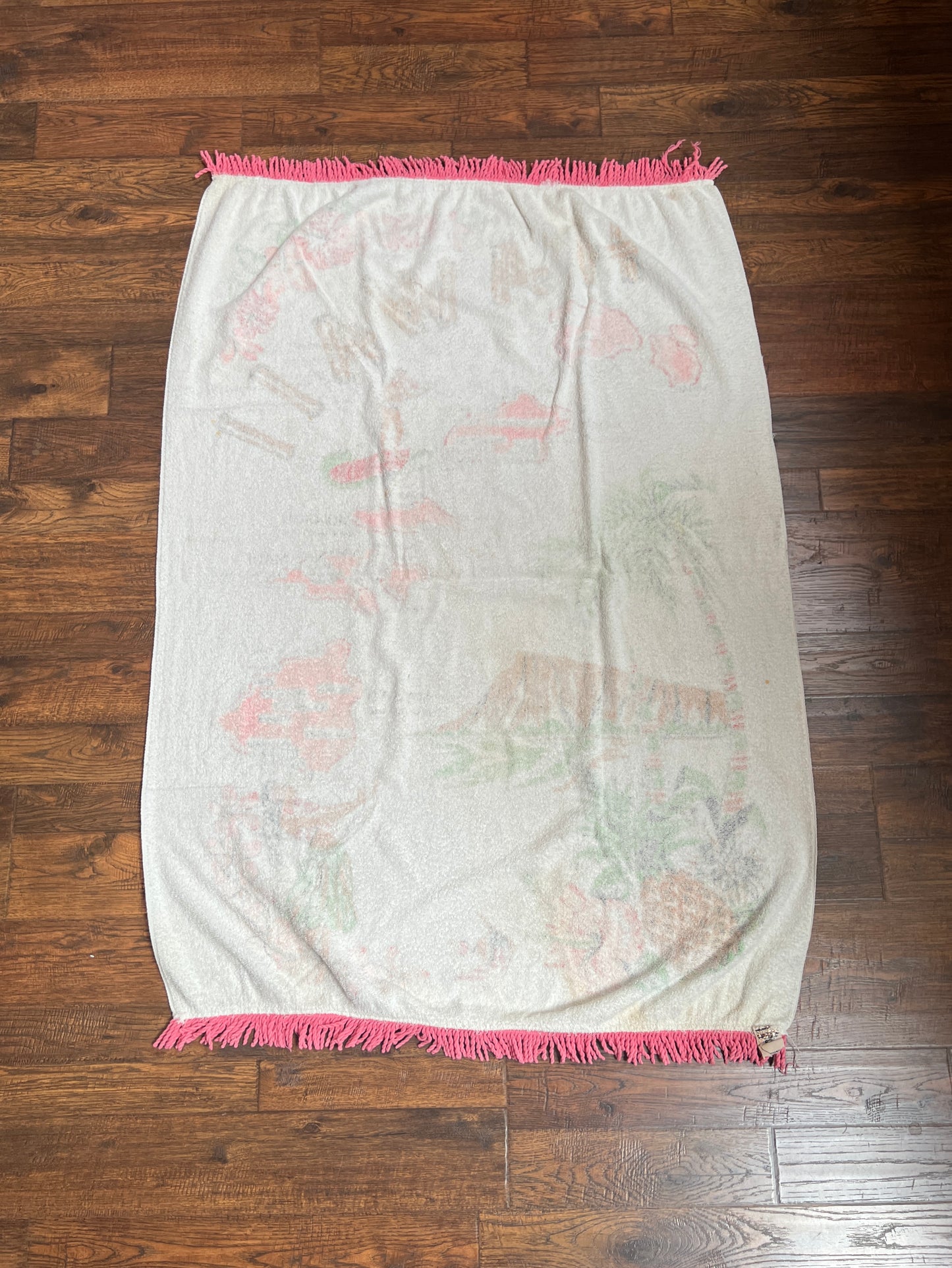 Vintage Linens - Terrycloth Beach Towel - Map of Hawaii - Miami Originals