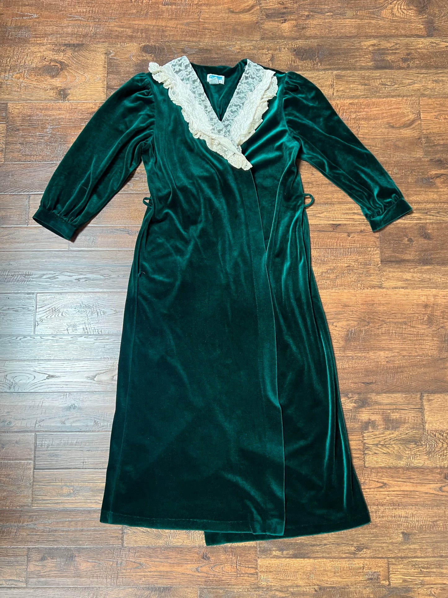 Vintage Clothing - Velour House Robe - Emerald Green - Floral Lace Collar - Large - Partners