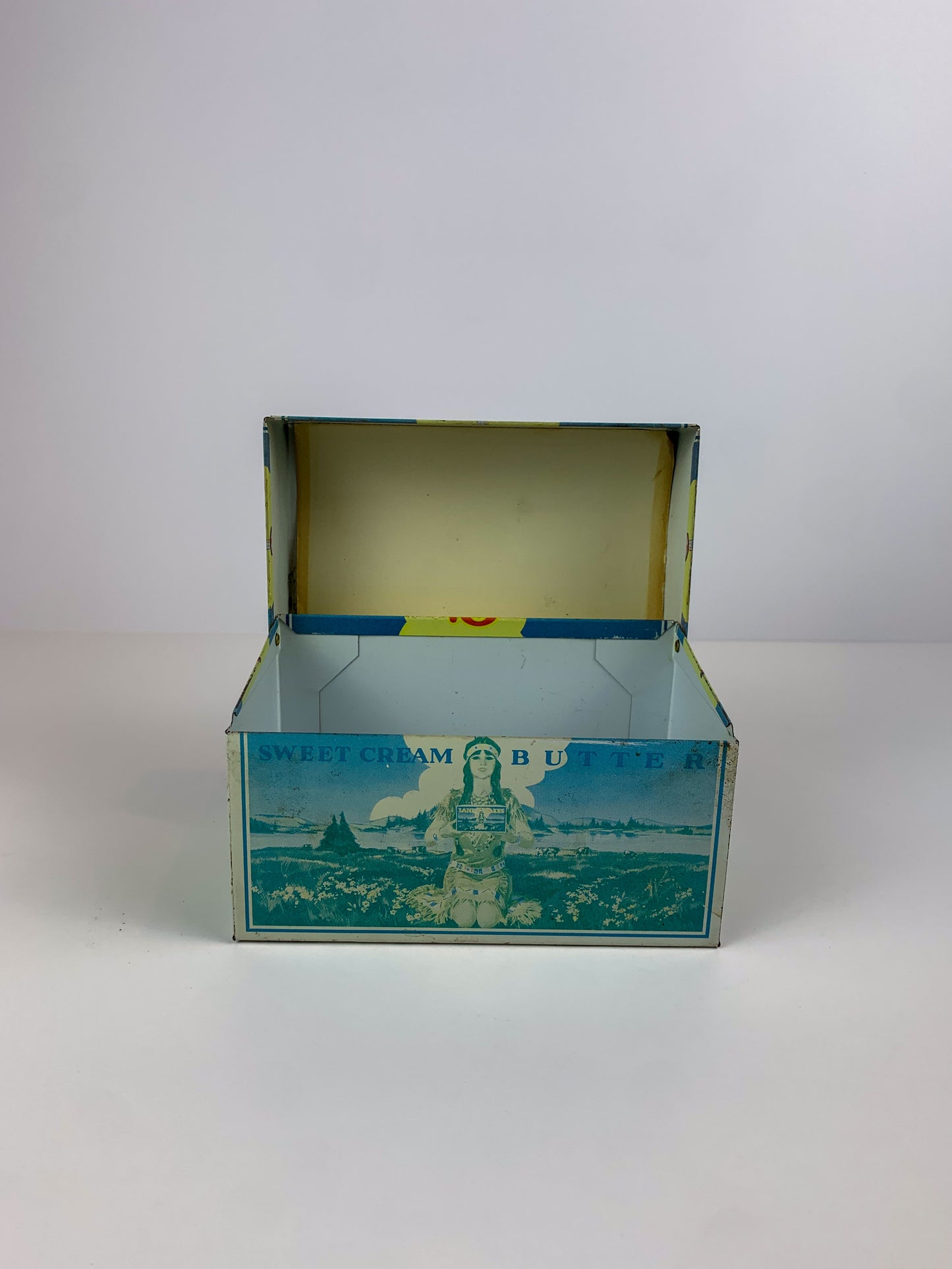 Vintage Land O' Lakes Sweet Cream Butter Advertisement Recipe Tin