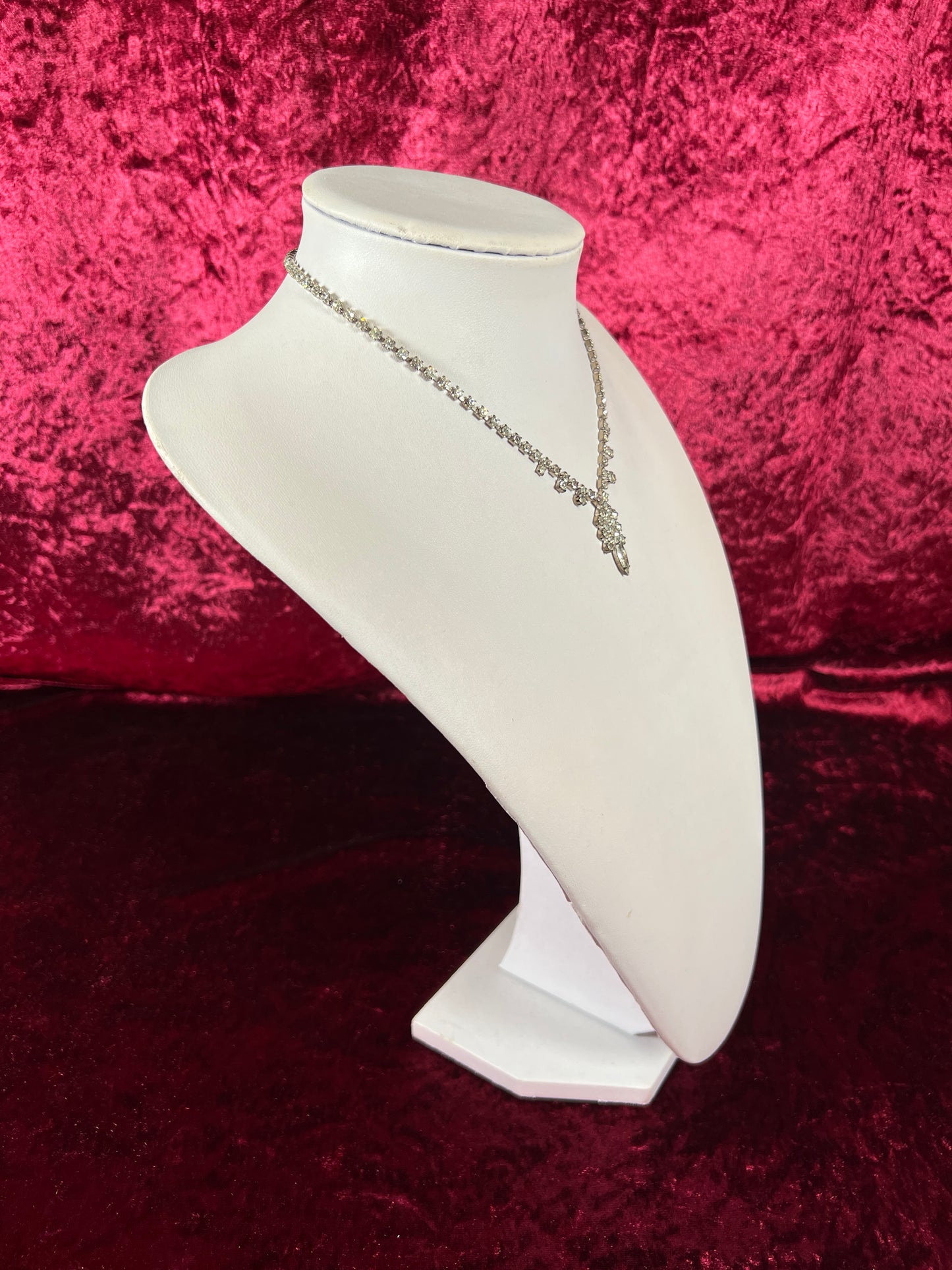 Vintage Jewelry - Collar / Choker Necklace - Silver Tone Metal - Ornate Drop Pendant - Clear Rhinestones - 16.5”