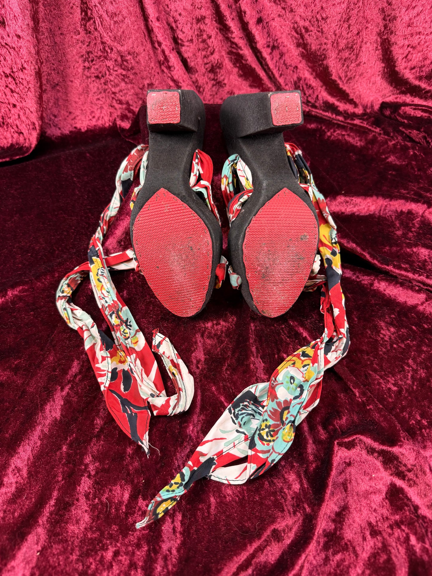 Vintage Saks Fifth Avenue Platform Pin Up Heels – Wood Sole Floral Wrap Tie Sandals