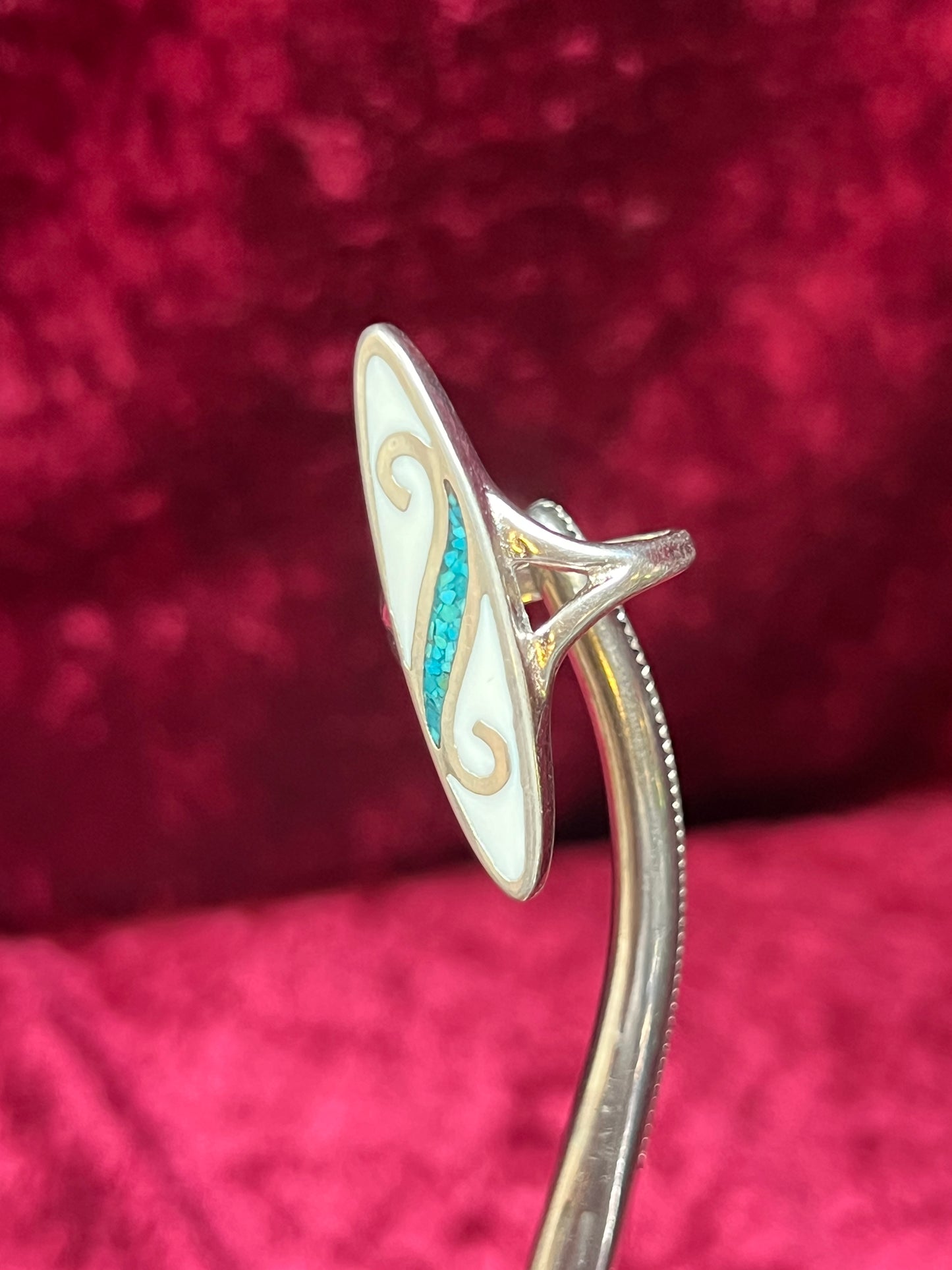 Vintage Jewelry - Marquise Ring - Sterling Silver - Turquoise Chip Inlay on White Stone - 8.5