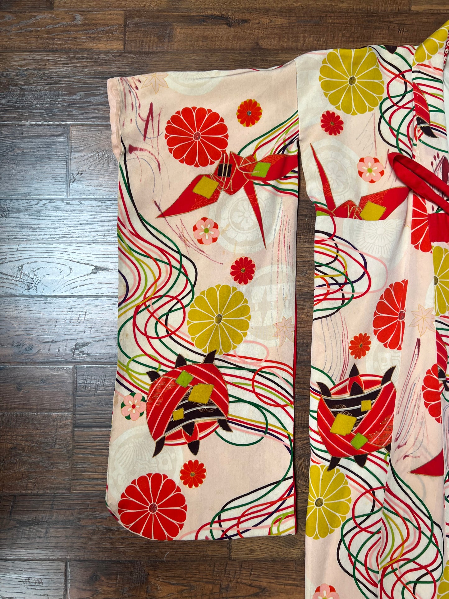 Vintage Clothing - Hand Sewn Kimono Robe - Abstract Floral Pattern - Crepe Silk - OS