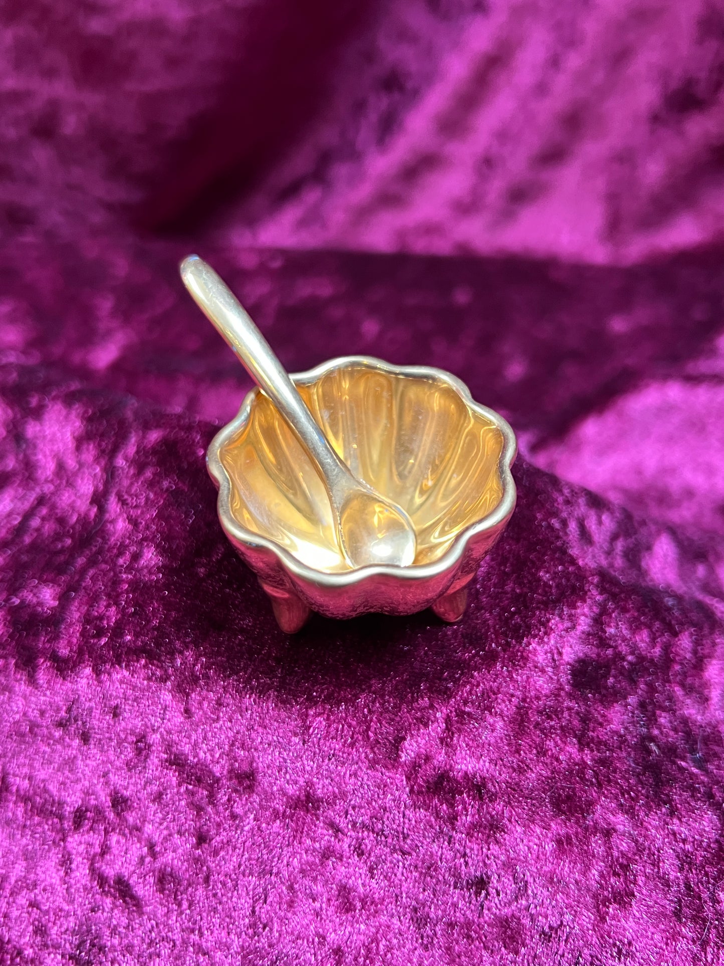 Vintage Kitchen - Porcelain Scalloped Salt Bowl with Spoon - Gold - Footed