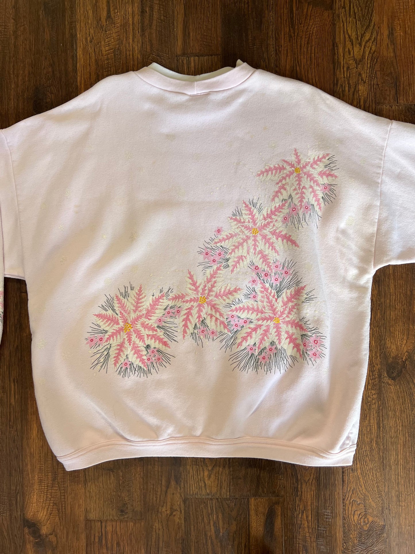 Vintage Clothing - Screen Printed Crewneck Sweatshirt- Pink Flowers & Glitter Snowflakes - Artisans - XL