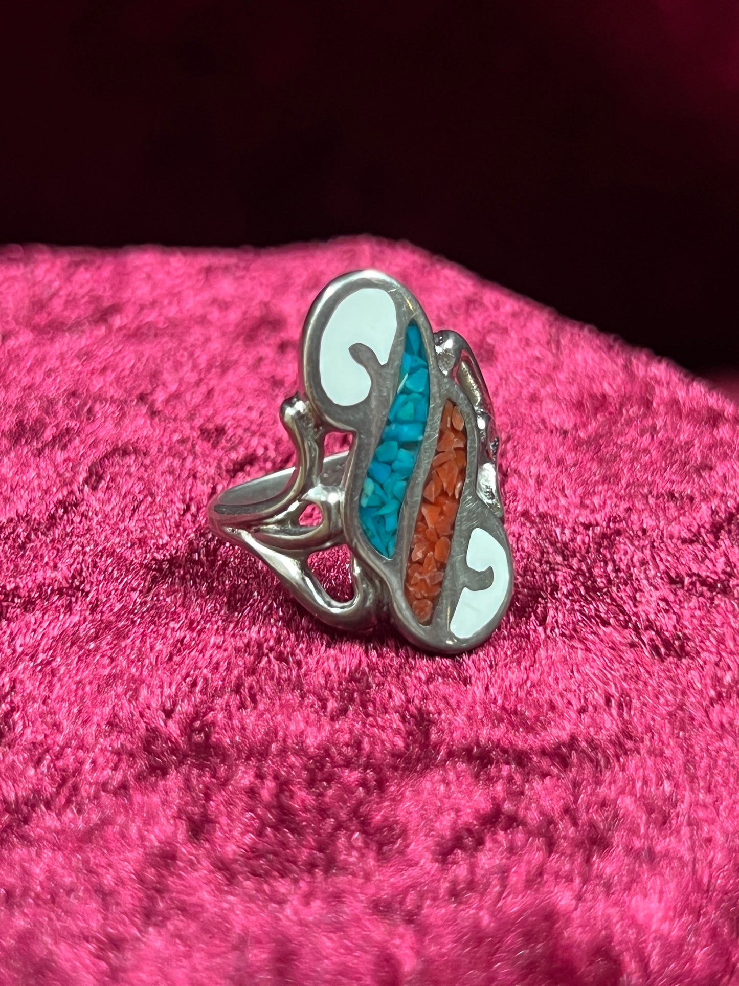 Vintage Jewelry - Ring - Sterling Silver - Turquoise and Coral Chip Inlay - 5