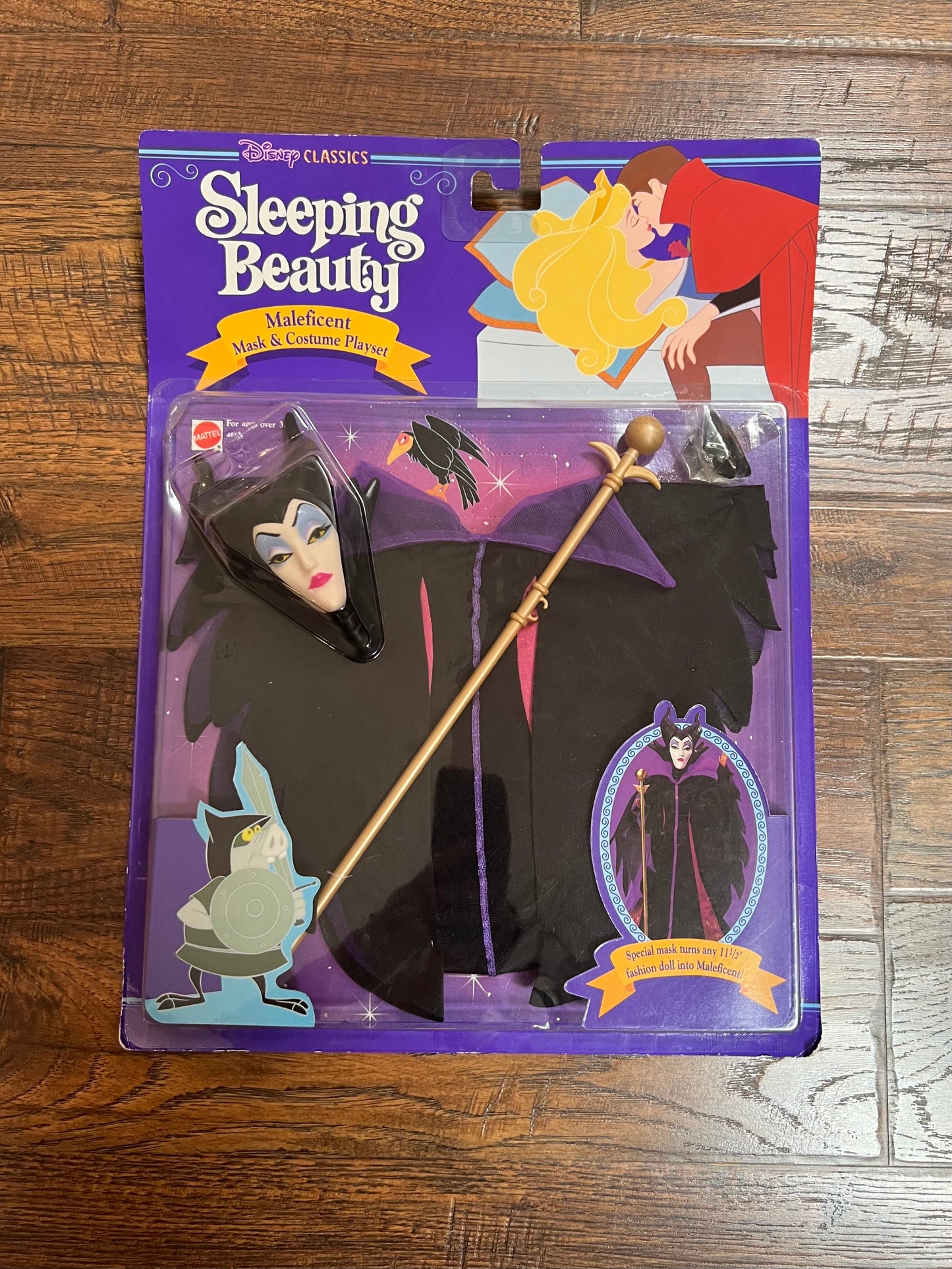 Vintage Collectibles - Disney Classics Sleeping Beauty - Maleficent Mask & Costume Playset - Mattel - 1991