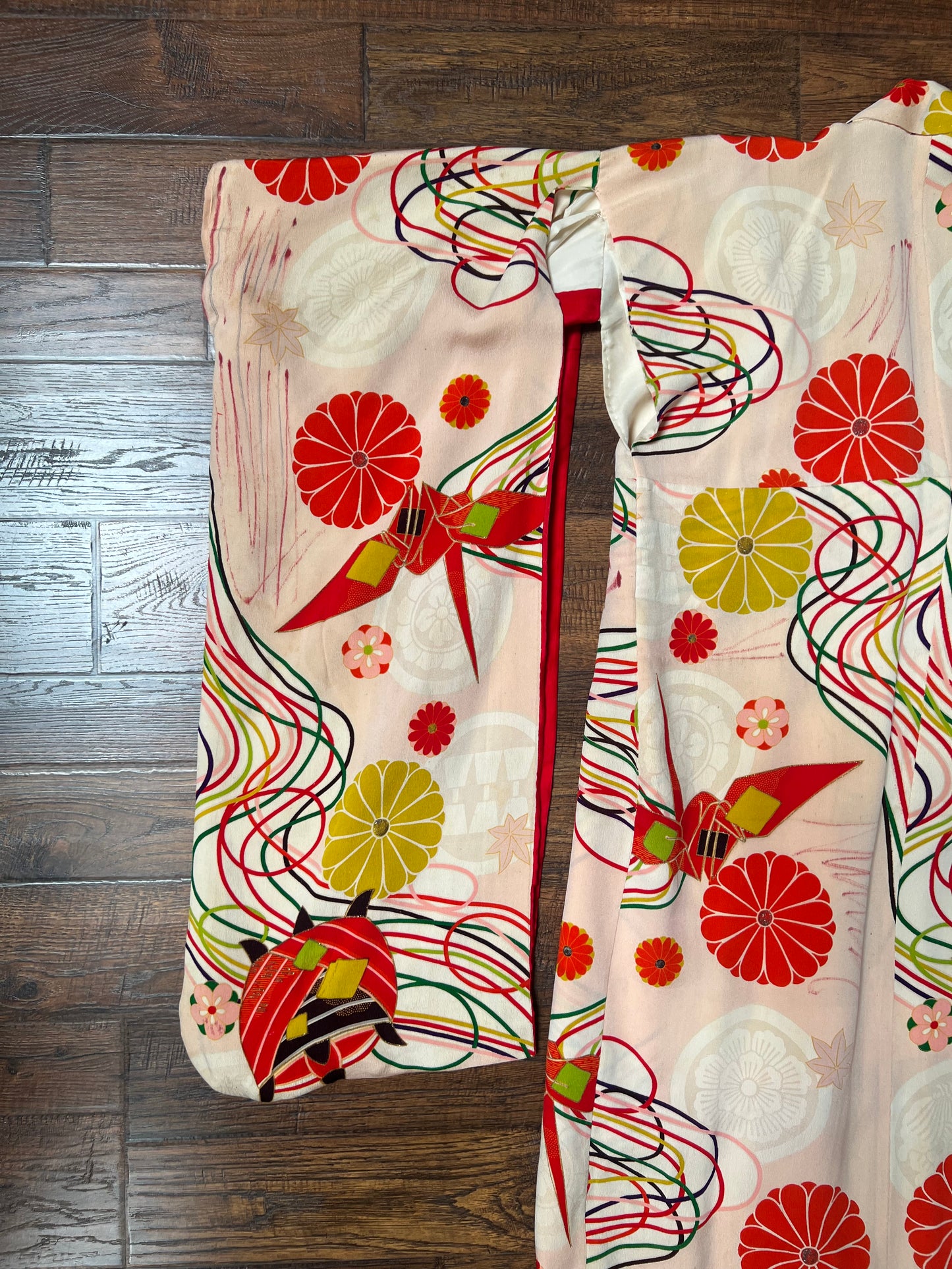 Vintage Clothing - Hand Sewn Kimono Robe - Abstract Floral Pattern - Crepe Silk - OS