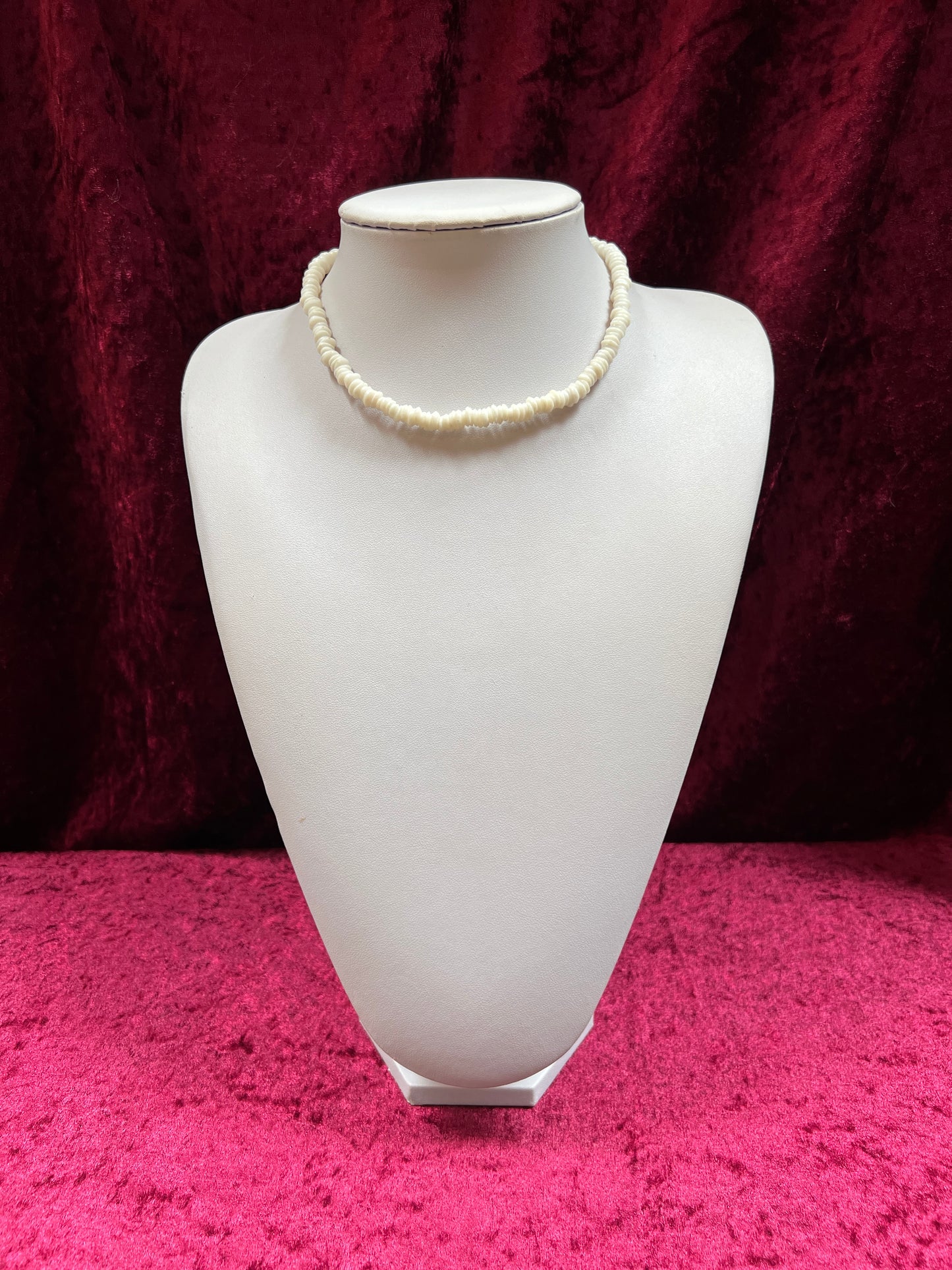 Vintage Jewelry - Choker Necklace - Simulated Puka Shell - 15.5”