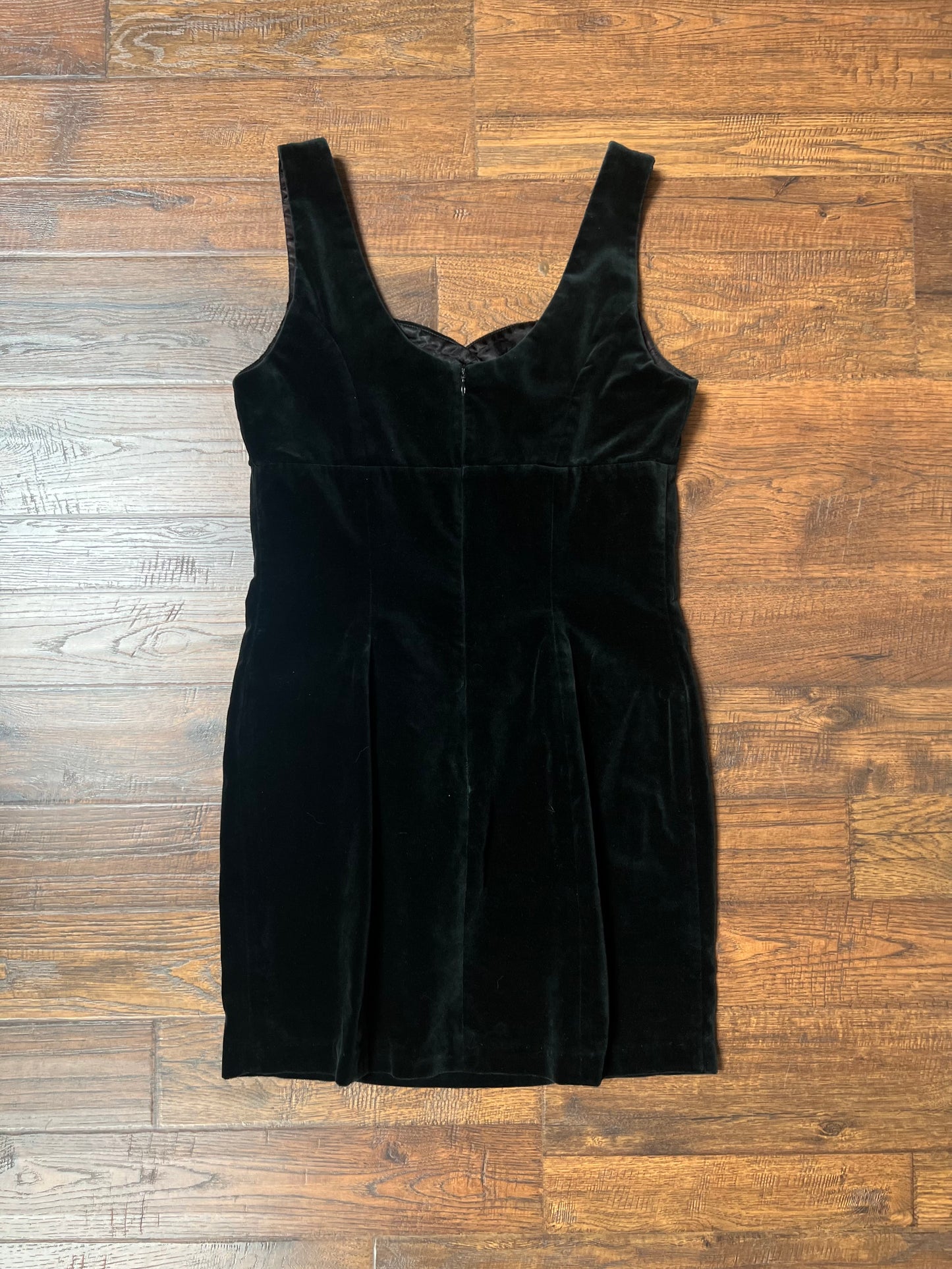 Vintage Clothing - Mini Dress - Sweetheart Neckline - Black Velvet - Small - Guess