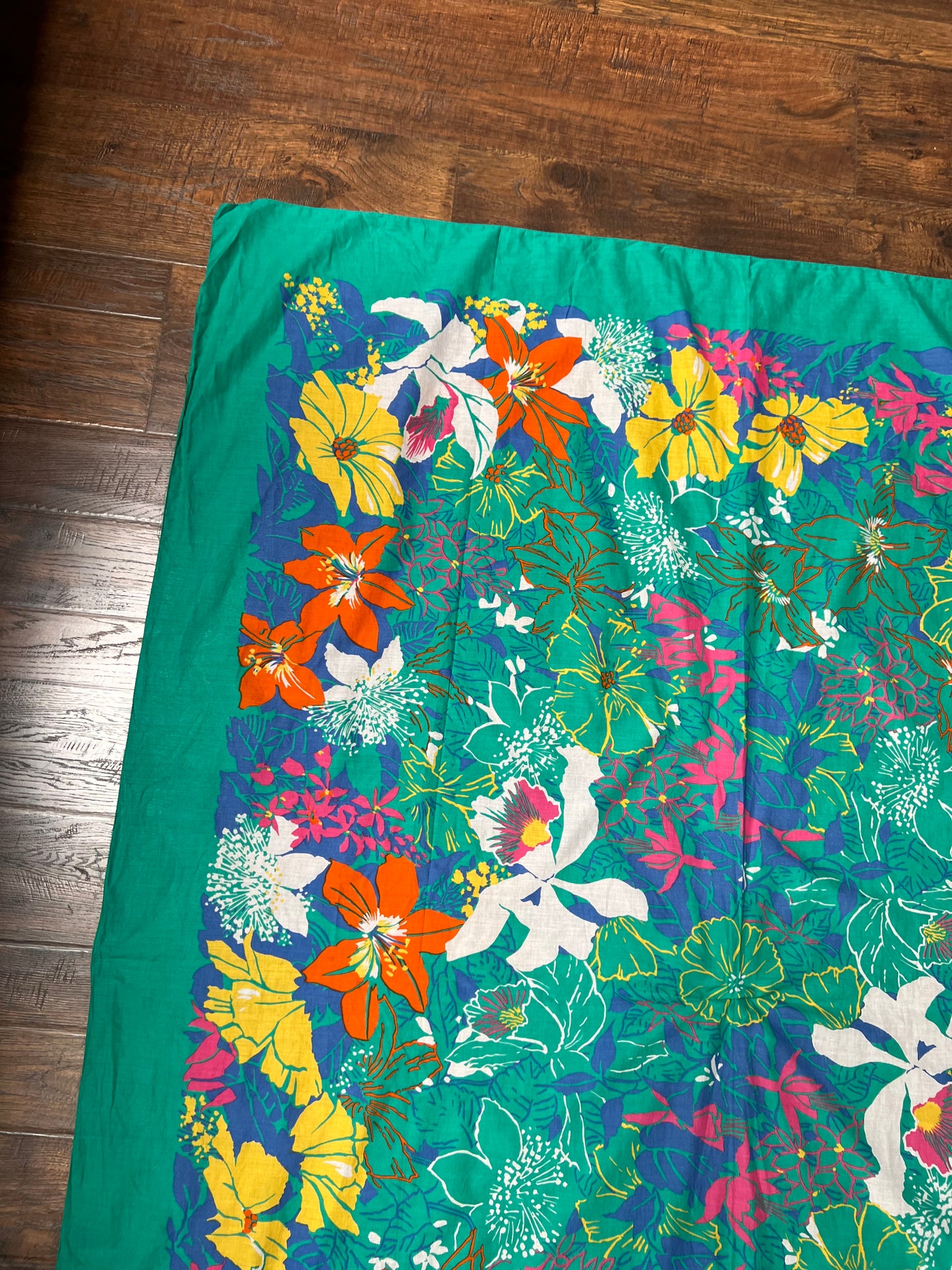 Vintage Clothing - Sarong - Tropical Florals on Sea Foam Green - 60” X 47”