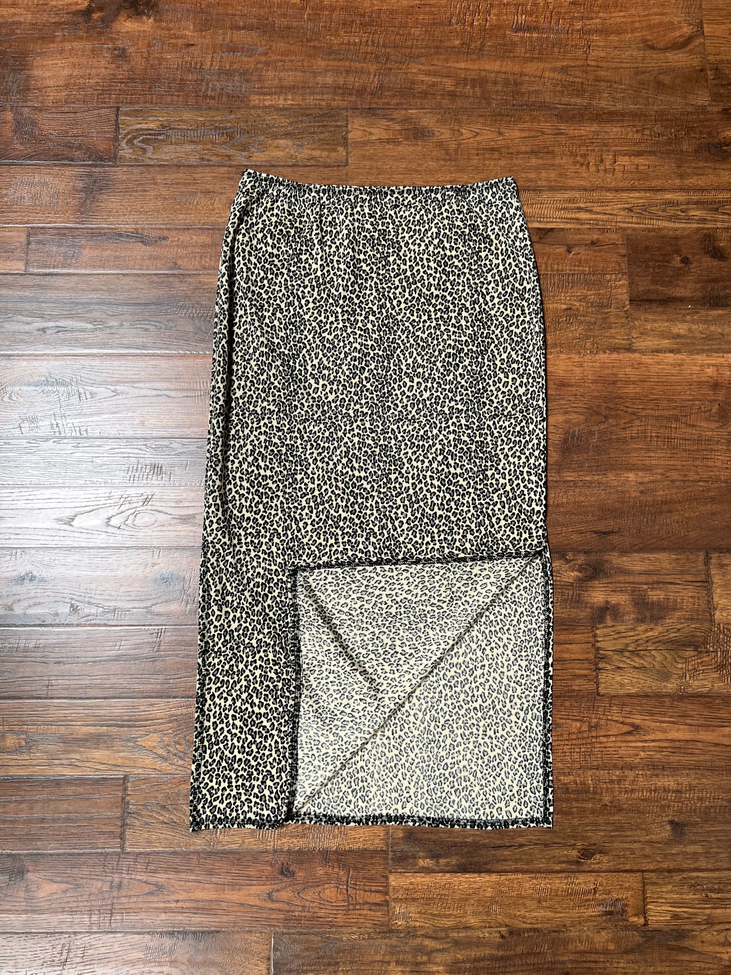 Vintage Clothing - Two-Piece Shirt and Skirt Set - Cheetah Print - Large - Nina Picca Lino