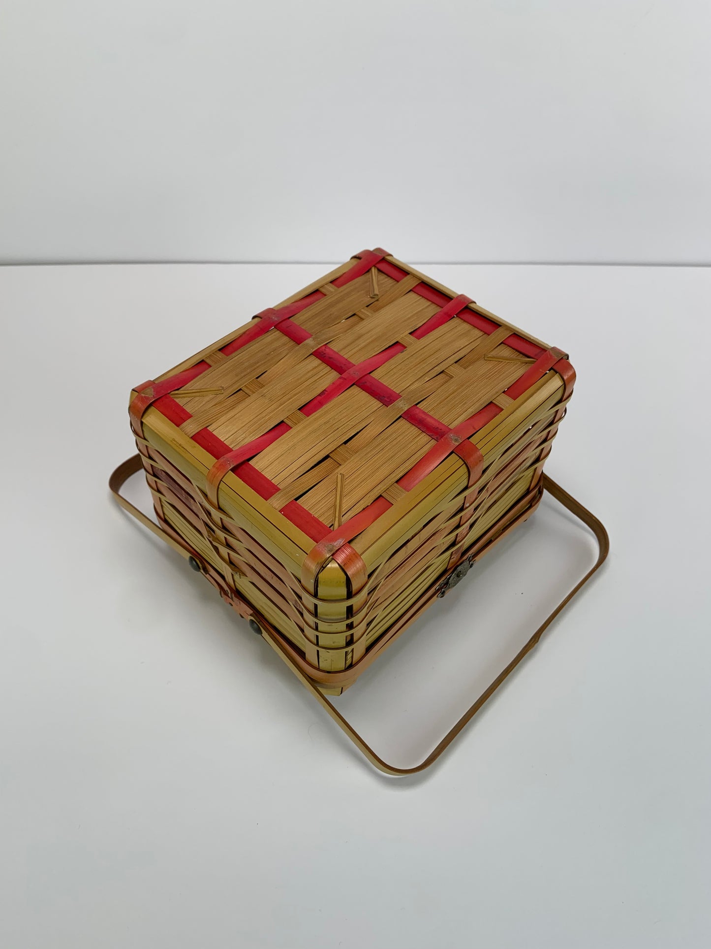 Vintage Sewing Basket - Bamboo Basketweave - Small