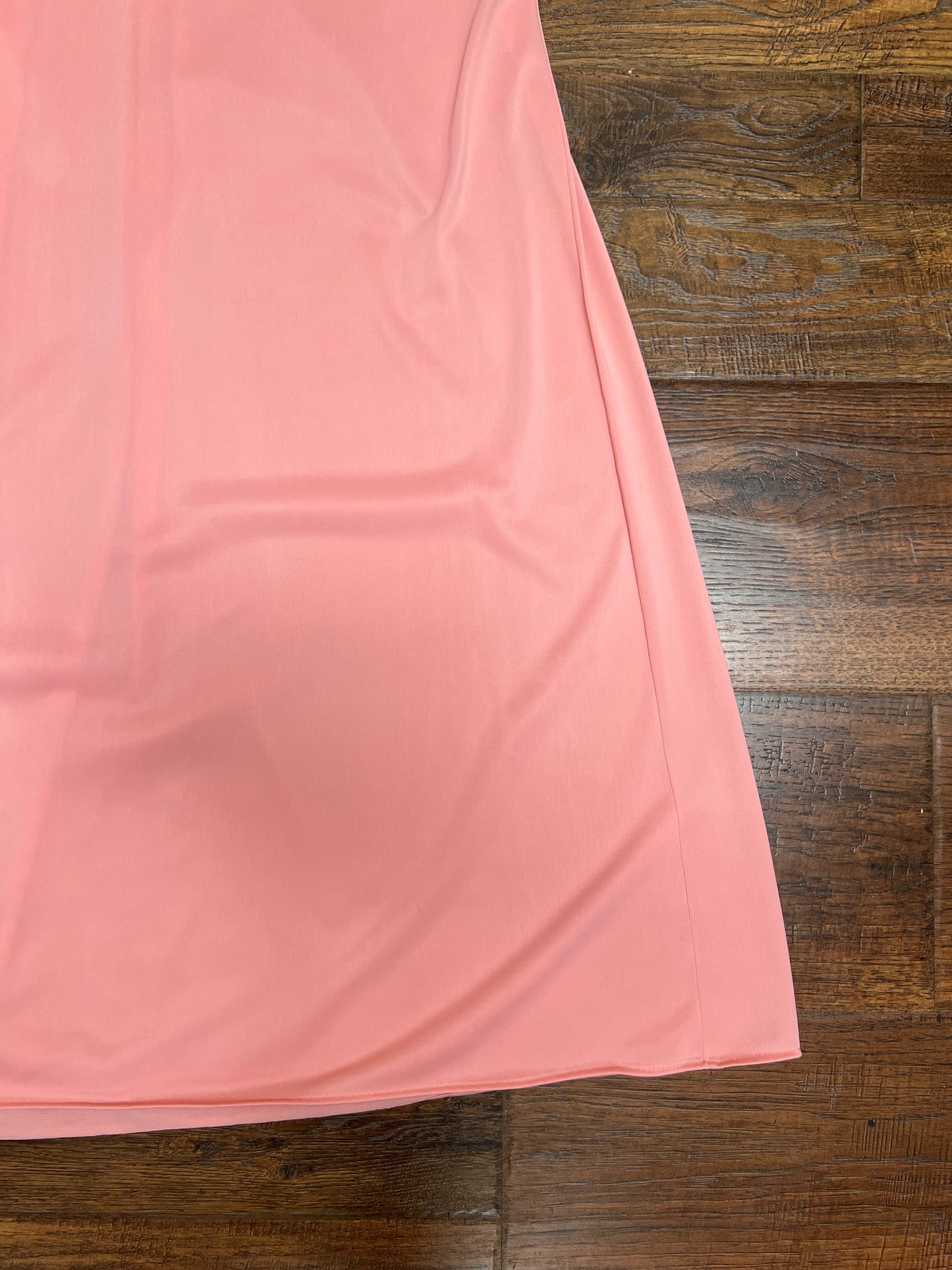 Vintage Clothing - Sleeveless Shift Nightgown - Keyhole Cutout with Rosette Button - Peach Pink - Medium