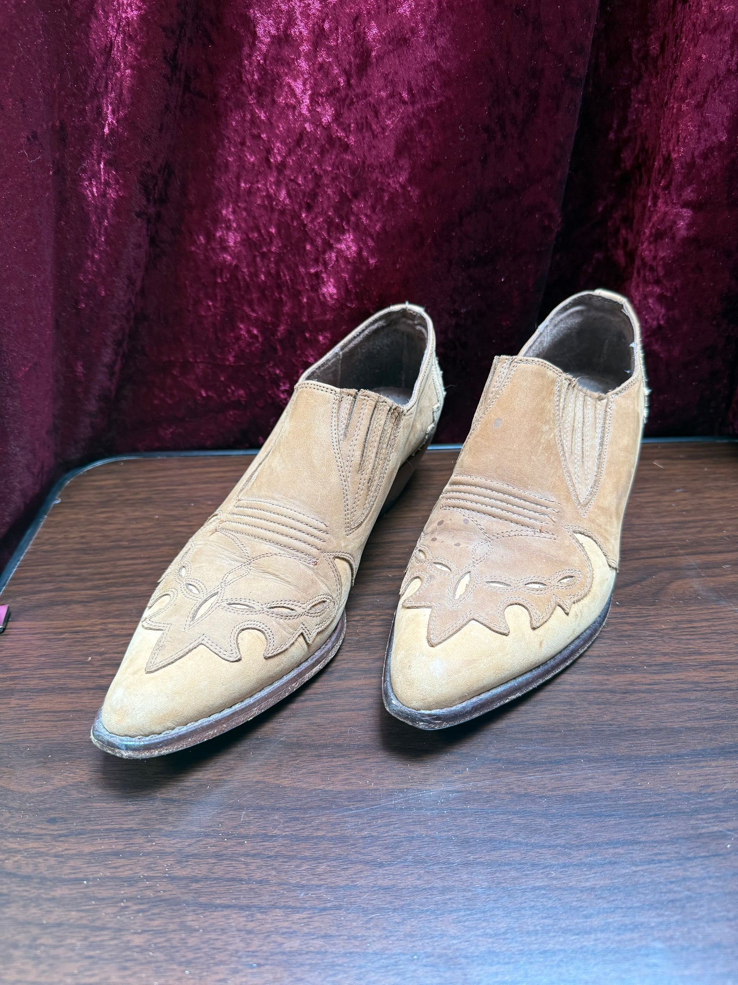 Vintage Shoes - Guess by Marciano - American Cowboy - Embossed Tan Leather - 8 1/2