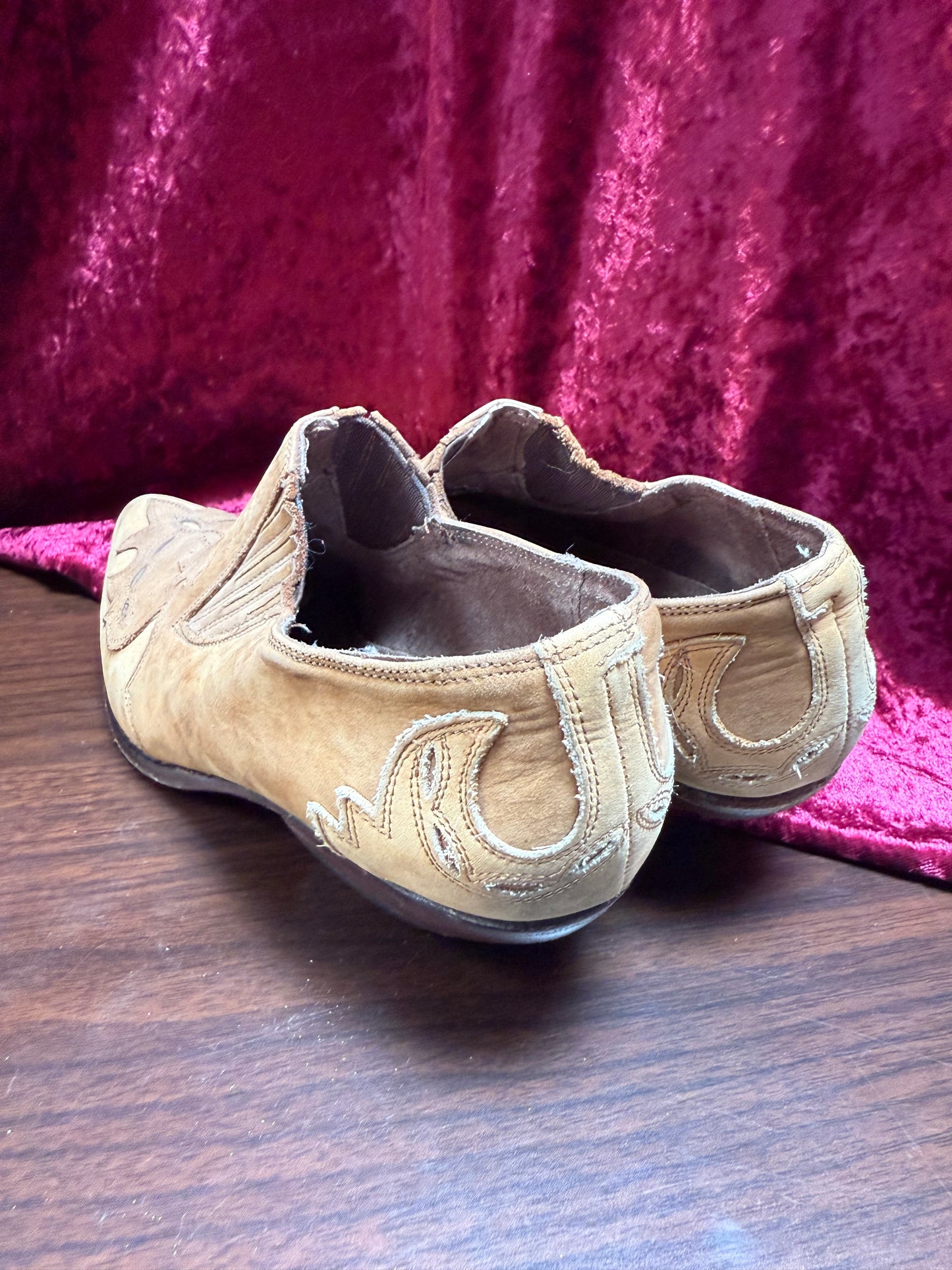Vintage Shoes - Guess by Marciano - American Cowboy - Embossed Tan Leather - 8 1/2