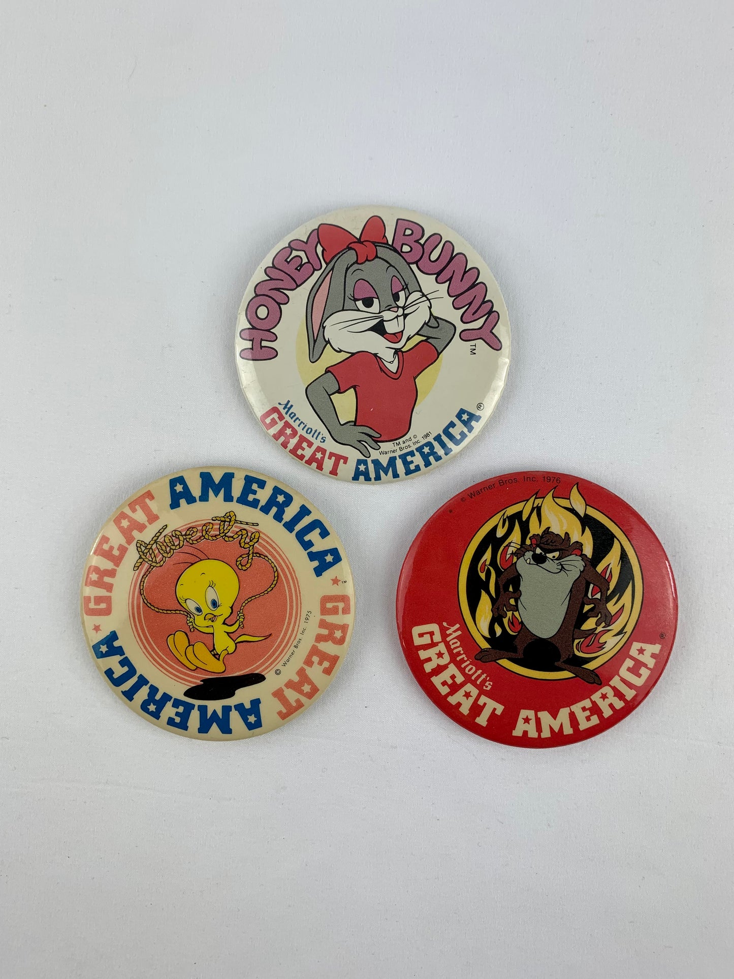 Vintage 1970s - 1980s Looney Tunes Great America Pinback Buttons - Set of 3