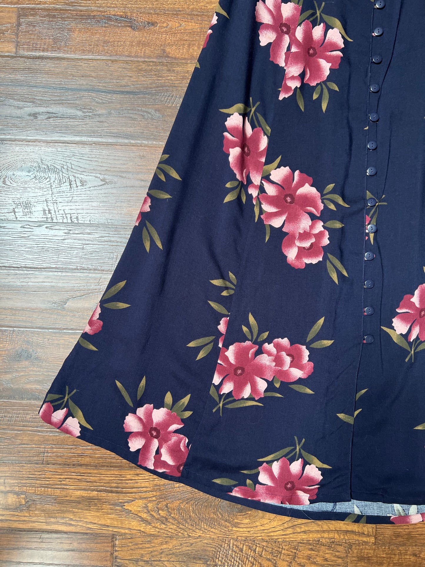Vintage Clothing - Button Front Maxi Skirt - Purple Florals on Navy Blue - Medium - Sag Harbor