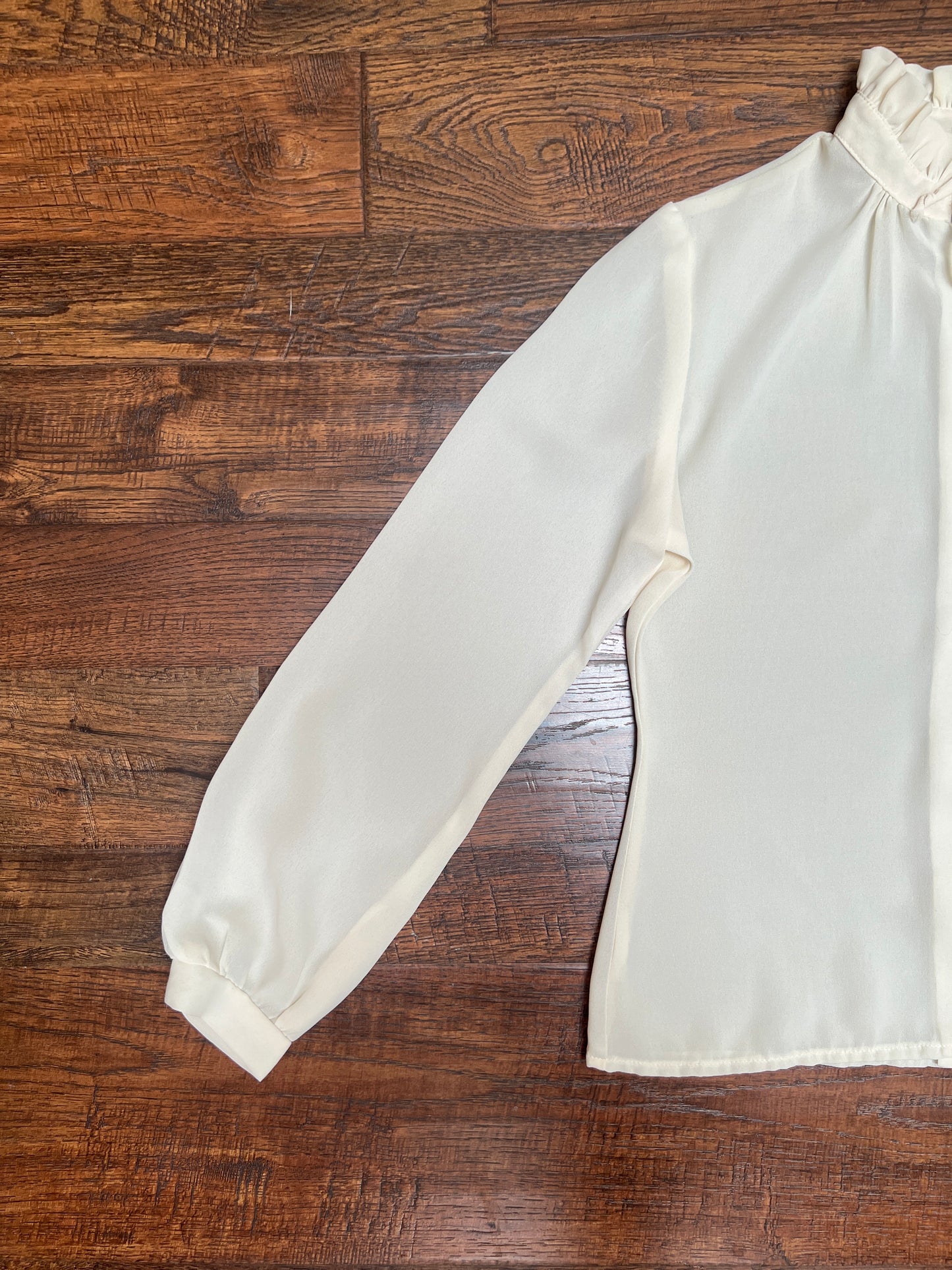 Vintage Clothing - Semi-Sheer Button Front Blouse - Frilly Collar - Cream - Small
