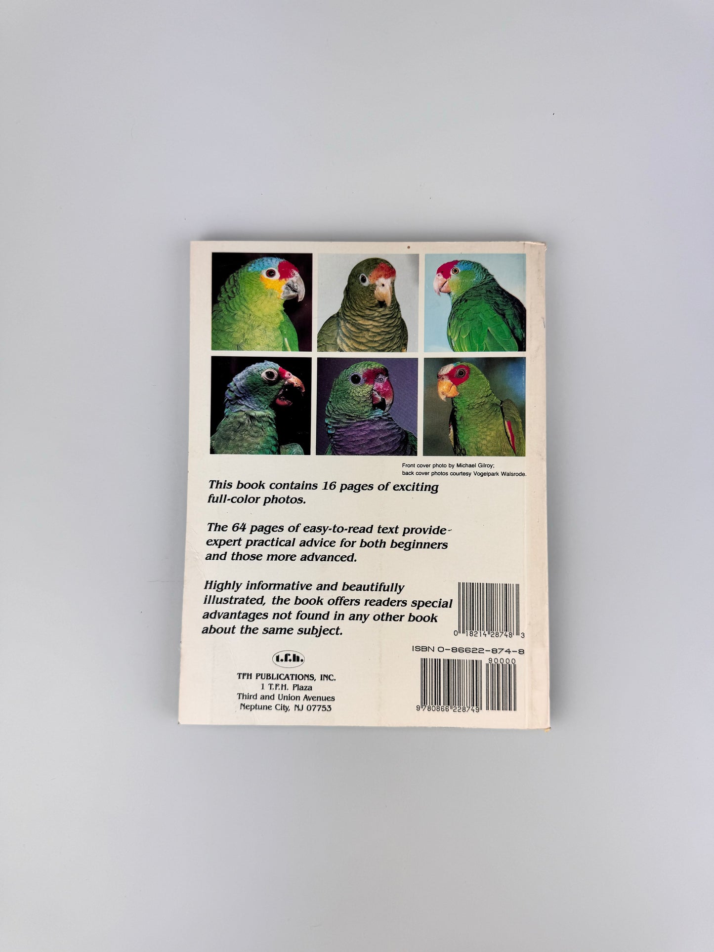 1984 Parrots Paperback Book by Julien L. Bronson