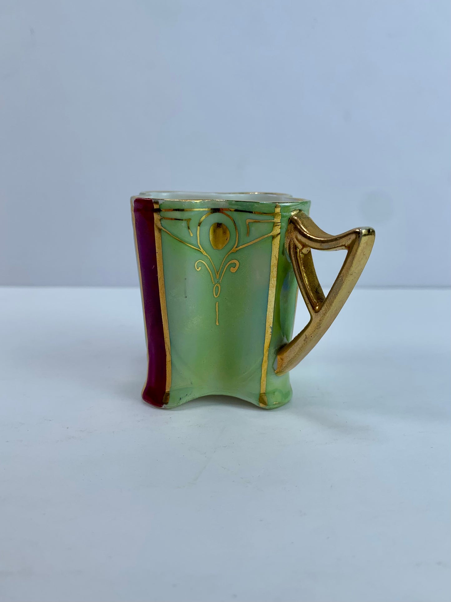 Vintage Kitchen - Demitasse Espresso Cup - Maroon & Green - 2"