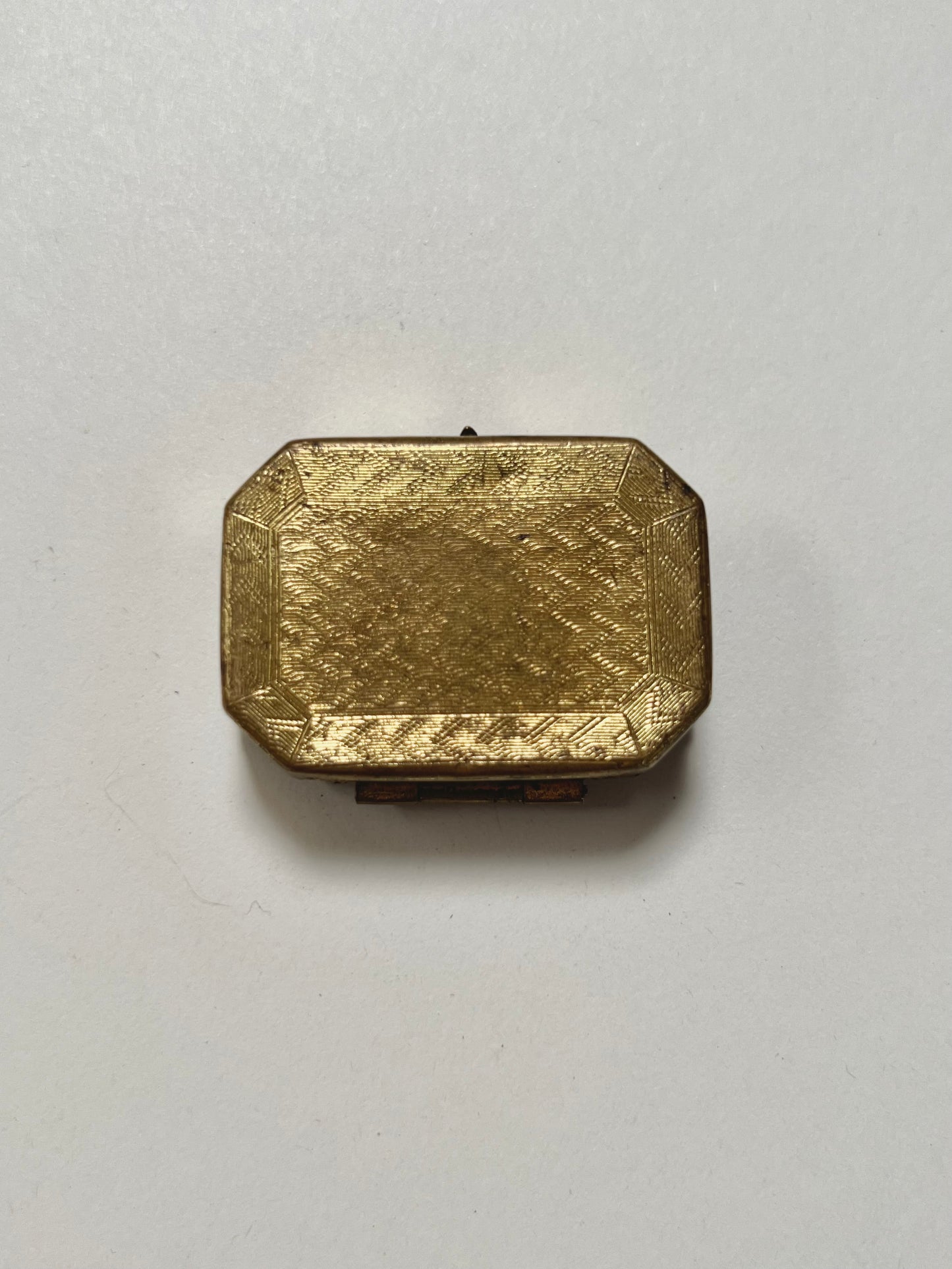 Vintage Religio - Brass Pill Box - Jesus In Thorned Crown - Red Faceted Glass