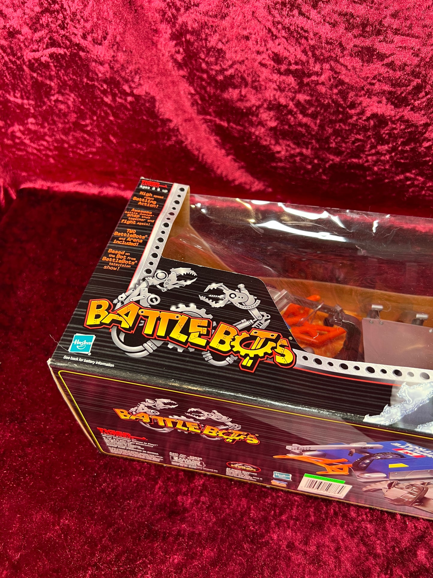 Vintage Collectibles - Battle Bots - Bump 'N' Bash Bots - Red Scorpion and Complete Control - Hasbro - 2001