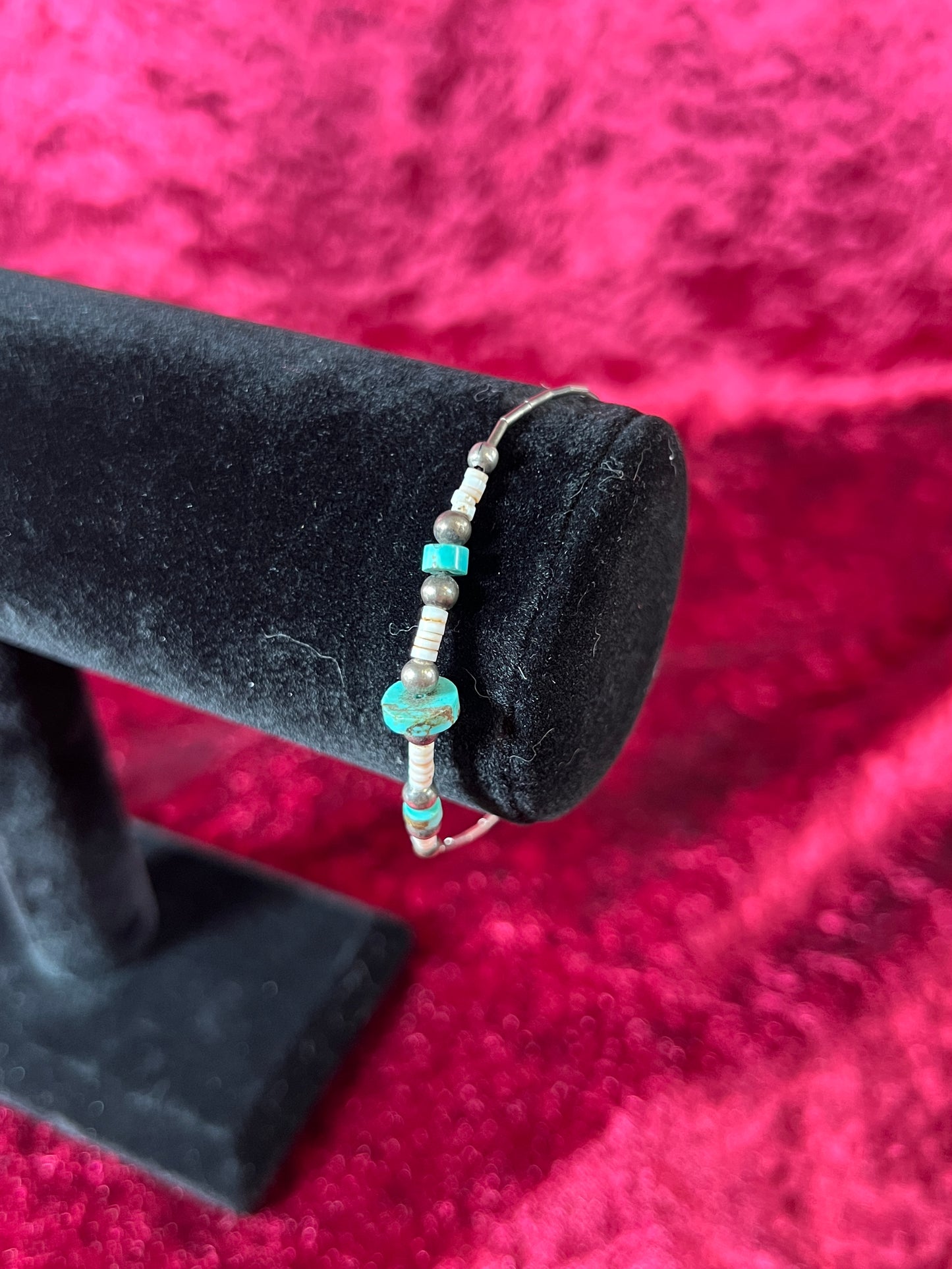 Vintage Jewelry - Beaded Bracelet - Silver Tone - Puka Shell and Turquoise - 7.5"