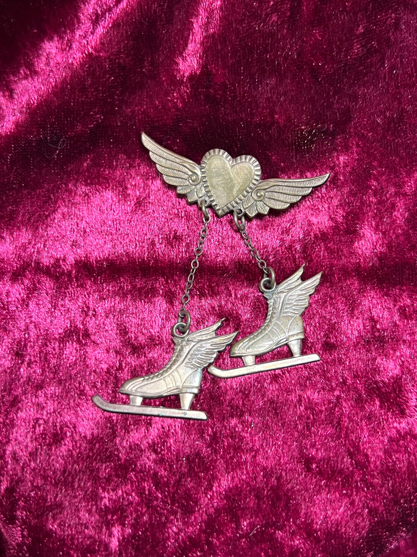 Vintage Jewelry - Brooch / Pin - Brass - Dangling Ice Skates On a Winged Heart