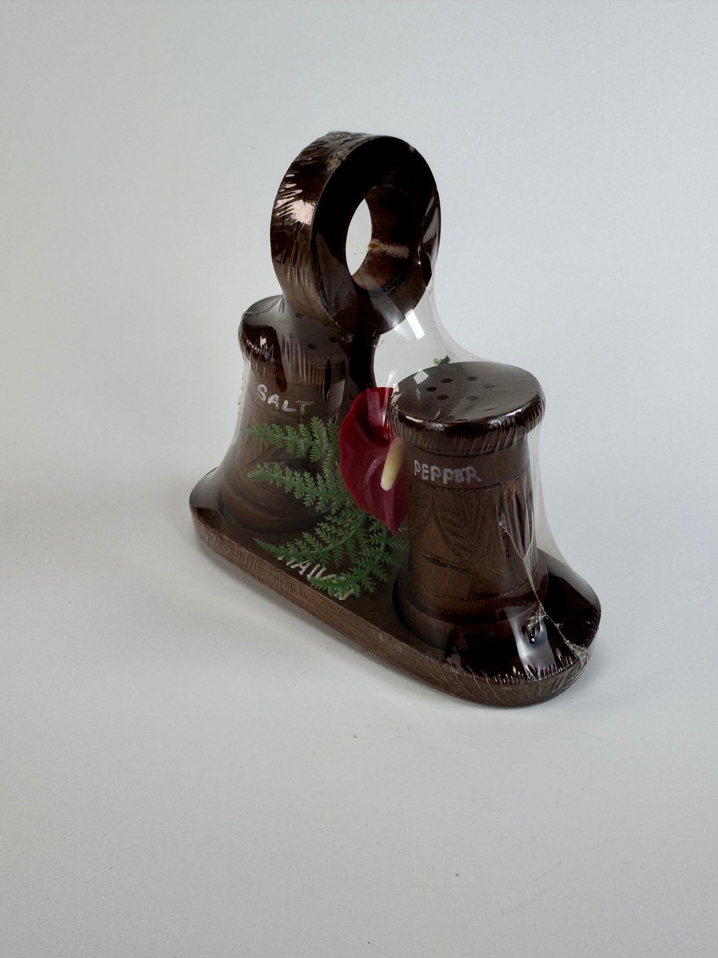 Vintage Souvenir - Hawaii Tiki Theme - Wood Salt and Pepper Shaker Set NOS