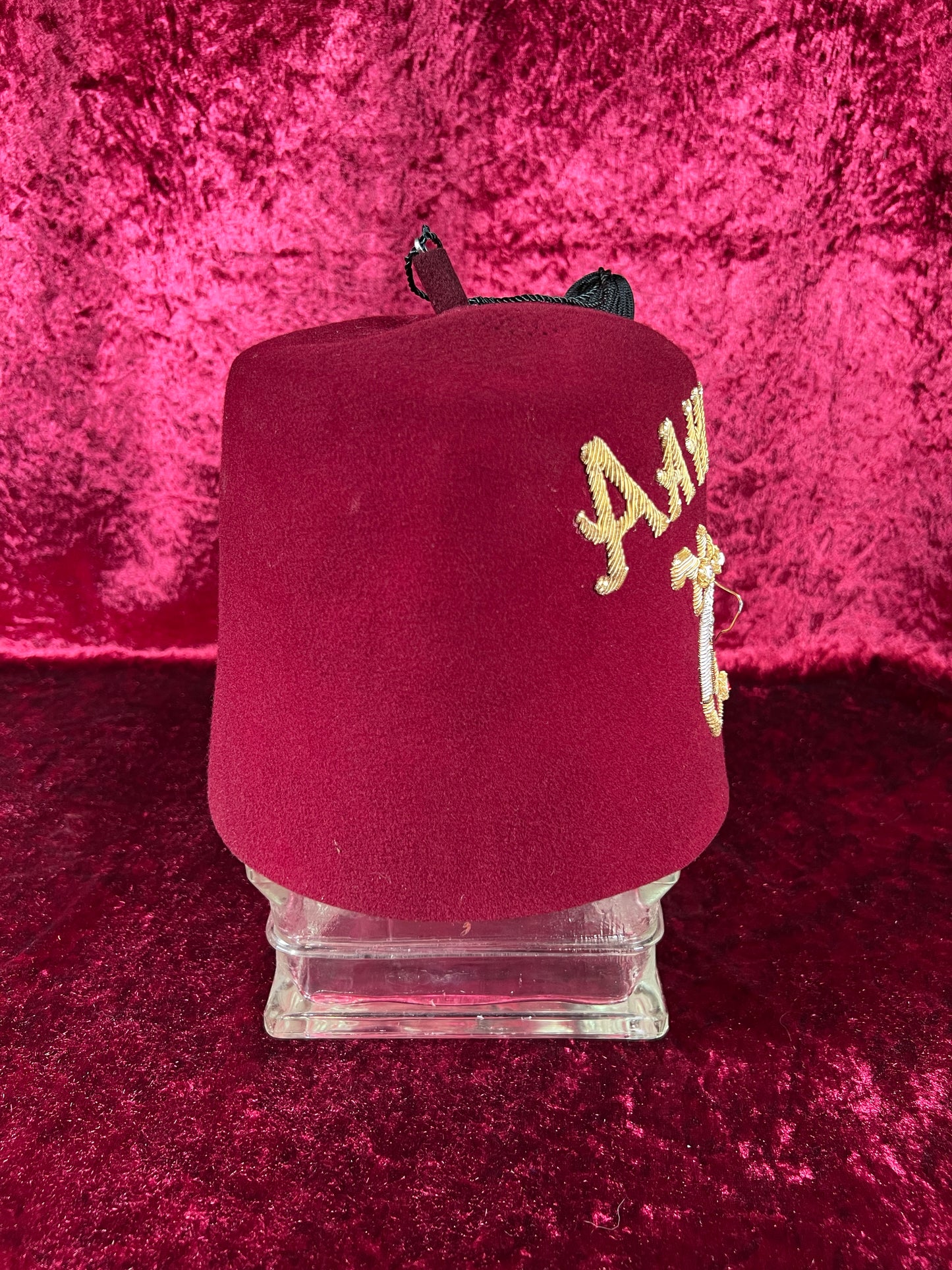 Vintage Oddities - Free Mason / Shriner Felt Fez with Hat Box - Wolf-Brown Inc.