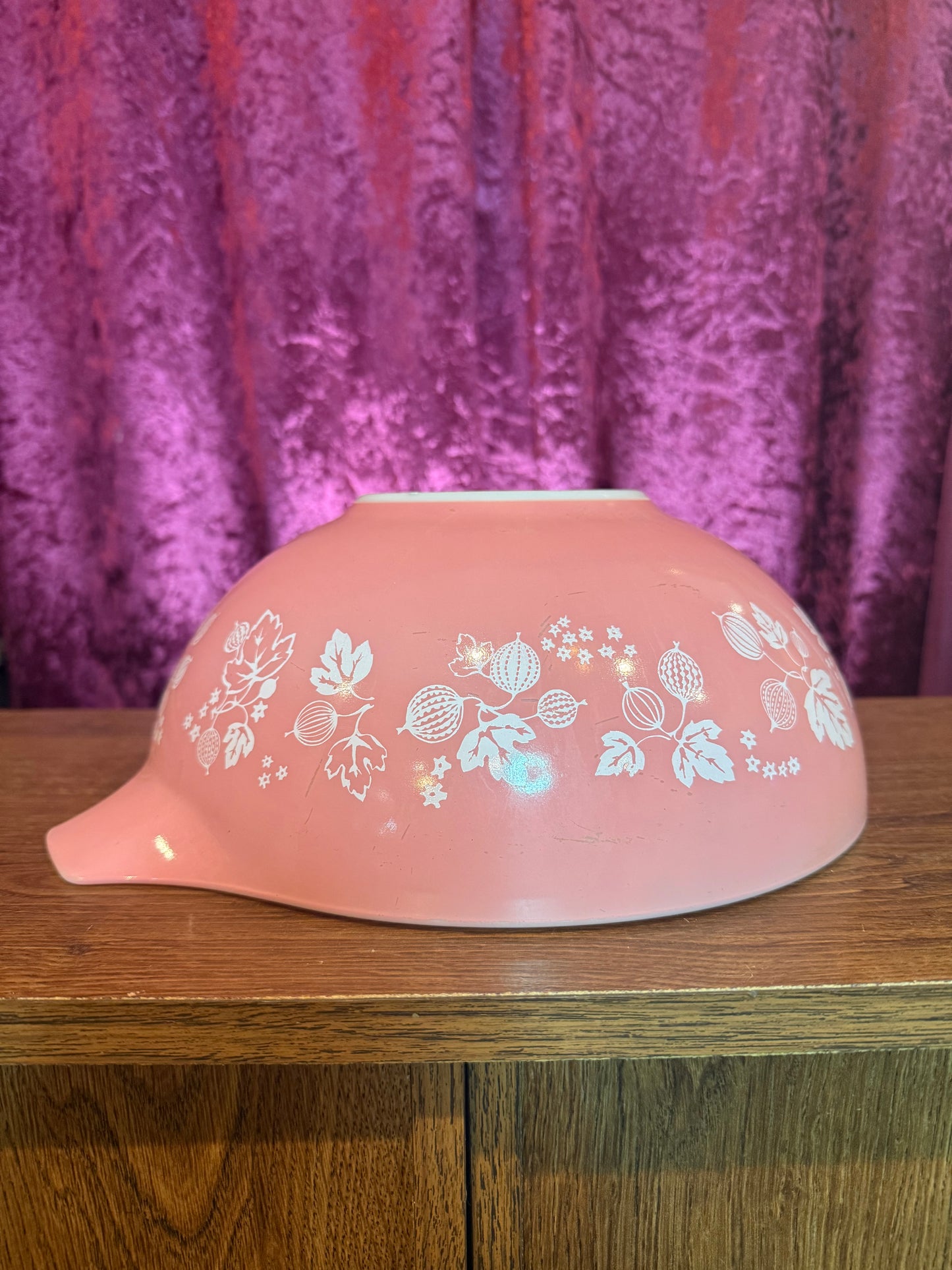 Vintage Kitchen - Large Cinderella Pyrex Bowl - Gooseberry Pattern