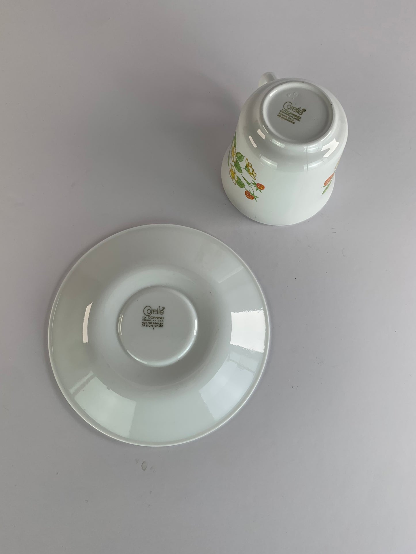 Vintage Corelle Strawberry Sundae Cups & Saucers - Set of 2
